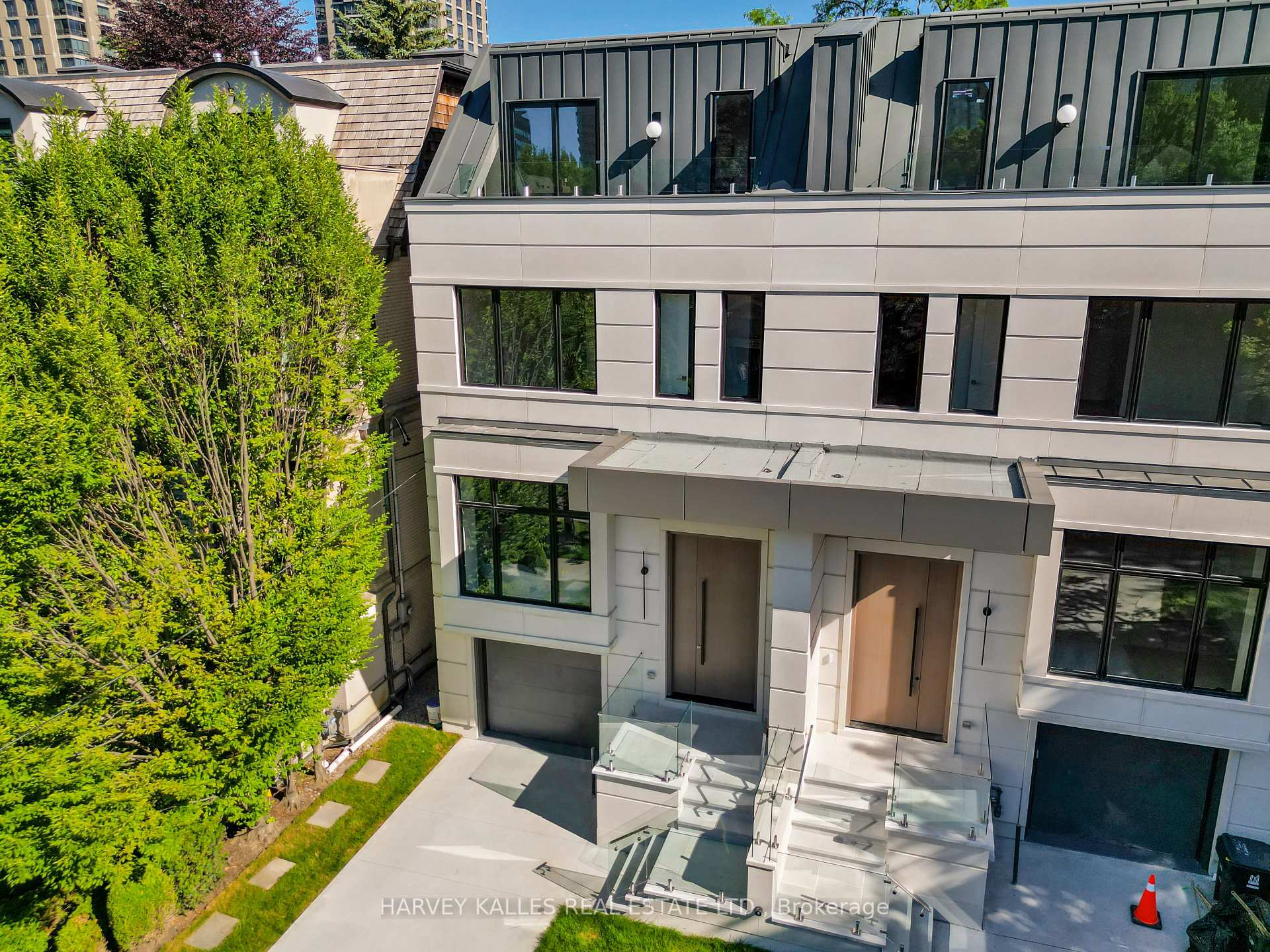 Photo 2 of 108 Heath Street W, Toronto, Yonge-St. Clair — HOMEH