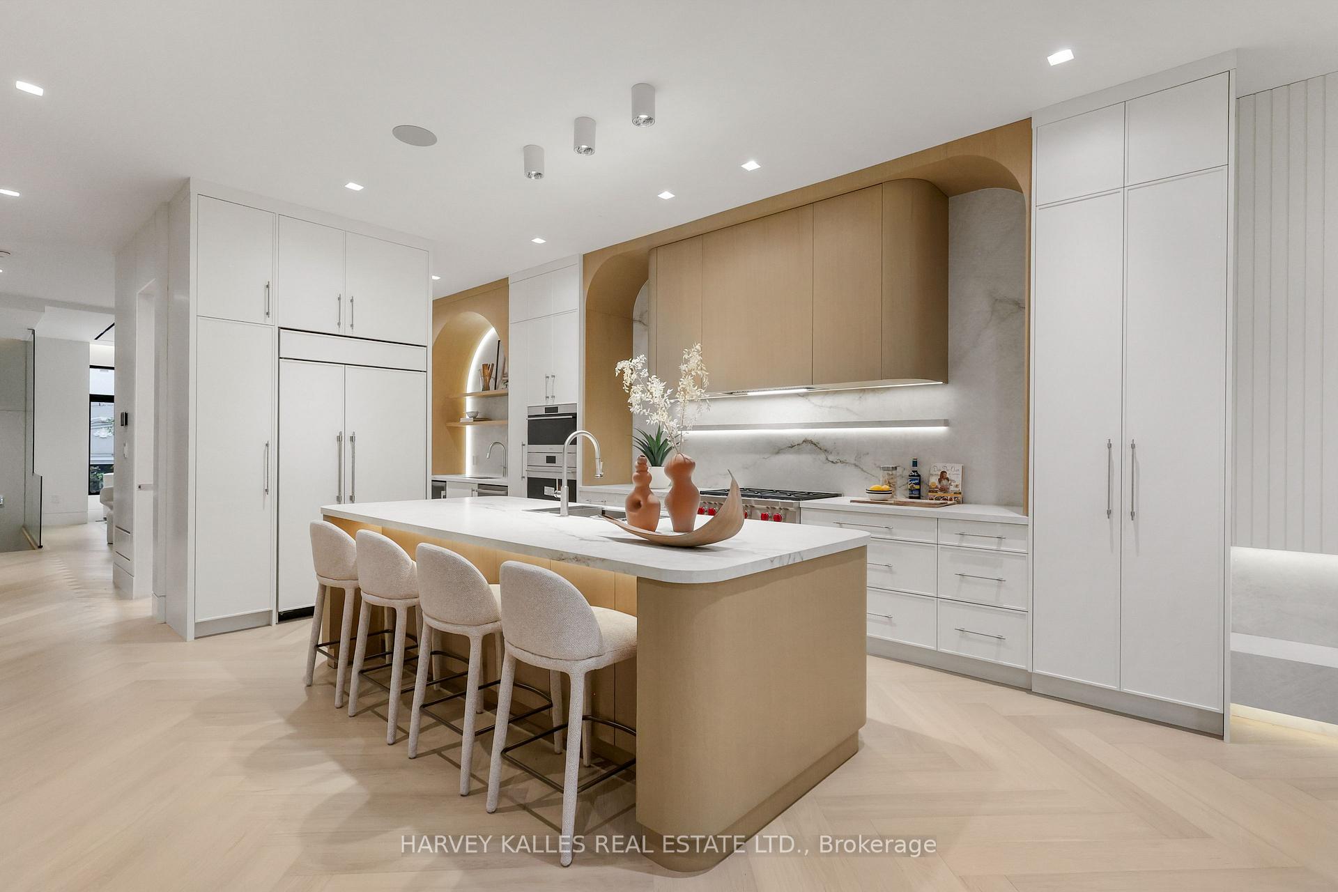 Photo 11 of 108 Heath Street W, Toronto, Yonge-St. Clair — HOMEH