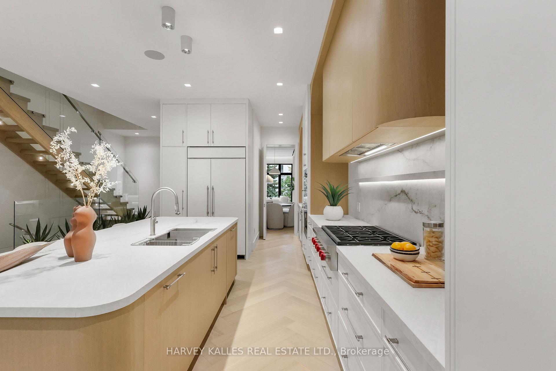 Photo 14 of 108 Heath Street W, Toronto, Yonge-St. Clair — HOMEH