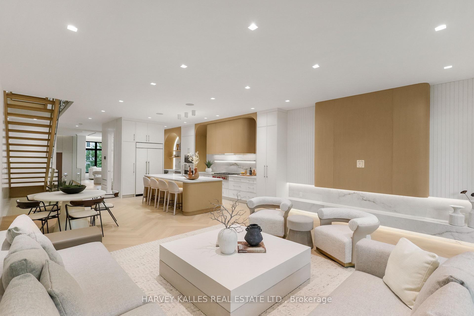 Photo 15 of 108 Heath Street W, Toronto, Yonge-St. Clair — HOMEH