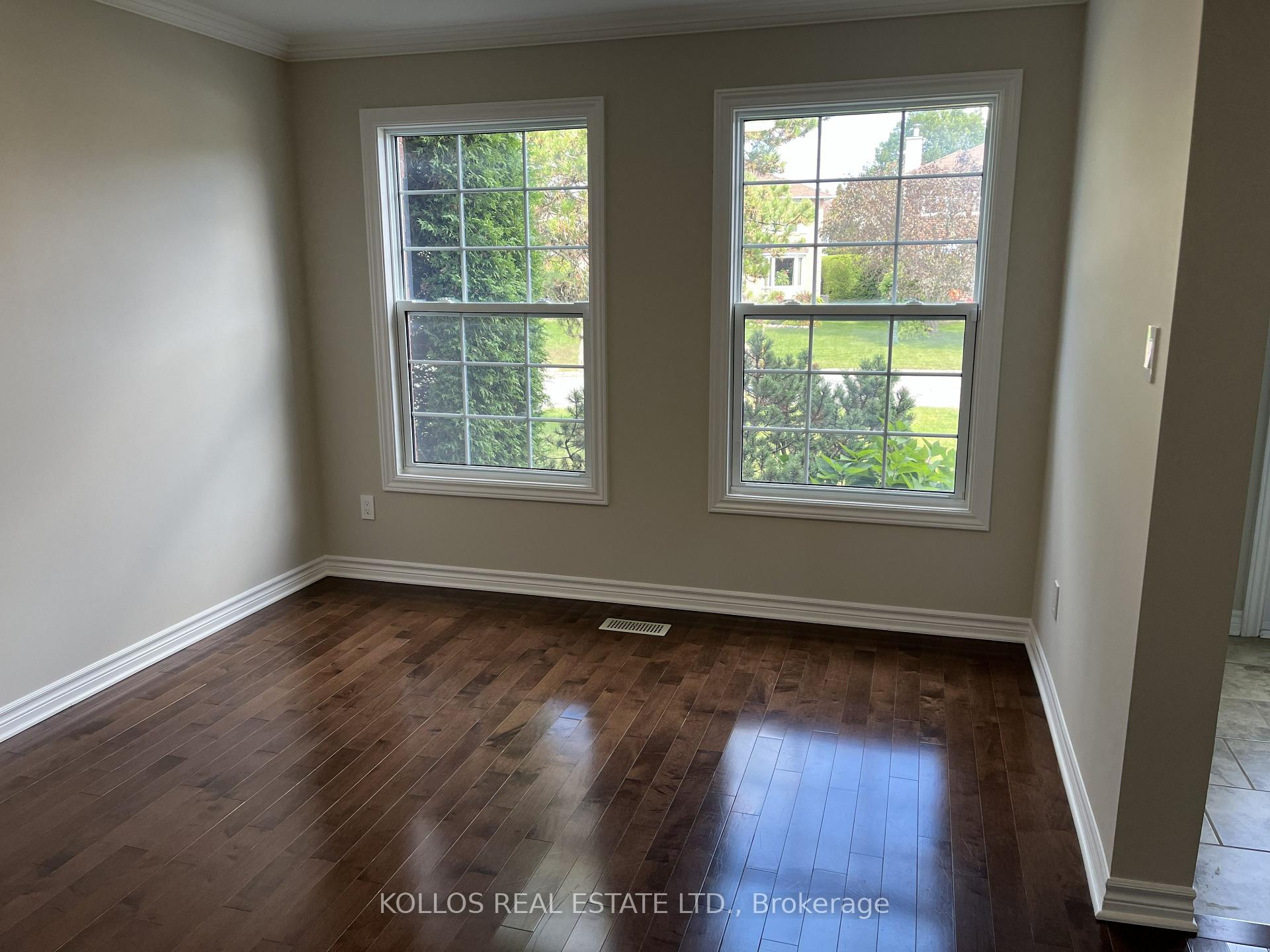 Photo 3 of 792 Lalande Terrace, Ottawa, Fallingbrook/Ridgemount — HOMEH