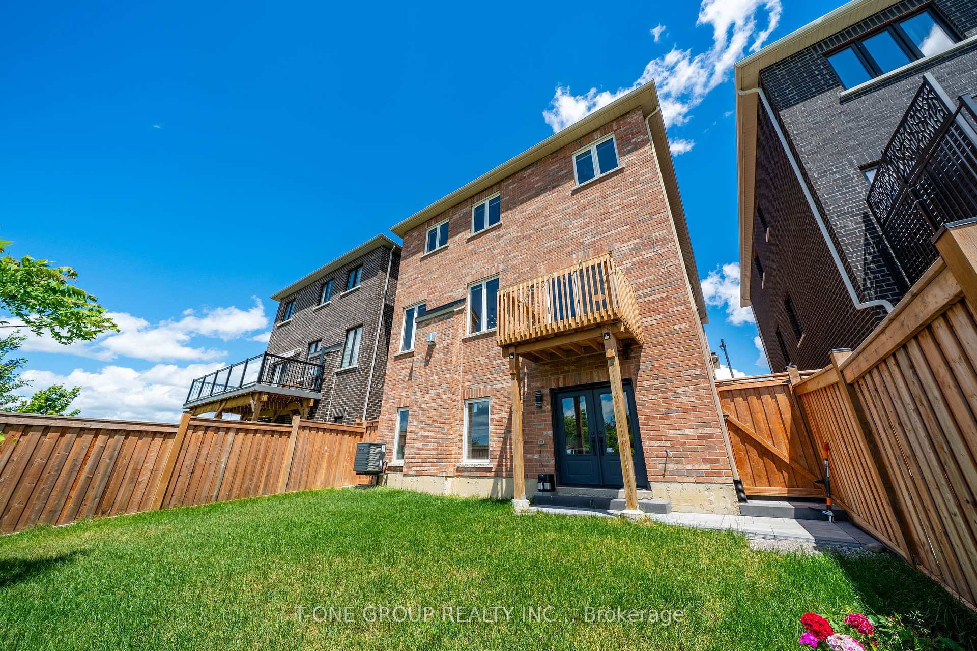 Photo 7 of 162 Hartney Dr, Richmond Hill, Rural Richmond Hill — HOMEH