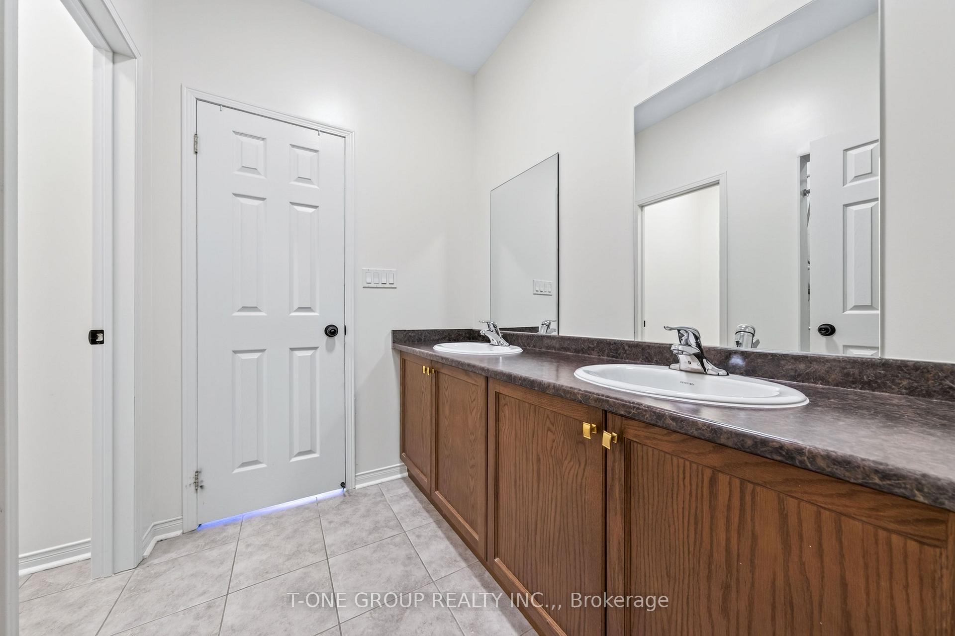 Photo 32 of 162 Hartney Dr, Richmond Hill, Rural Richmond Hill — HOMEH