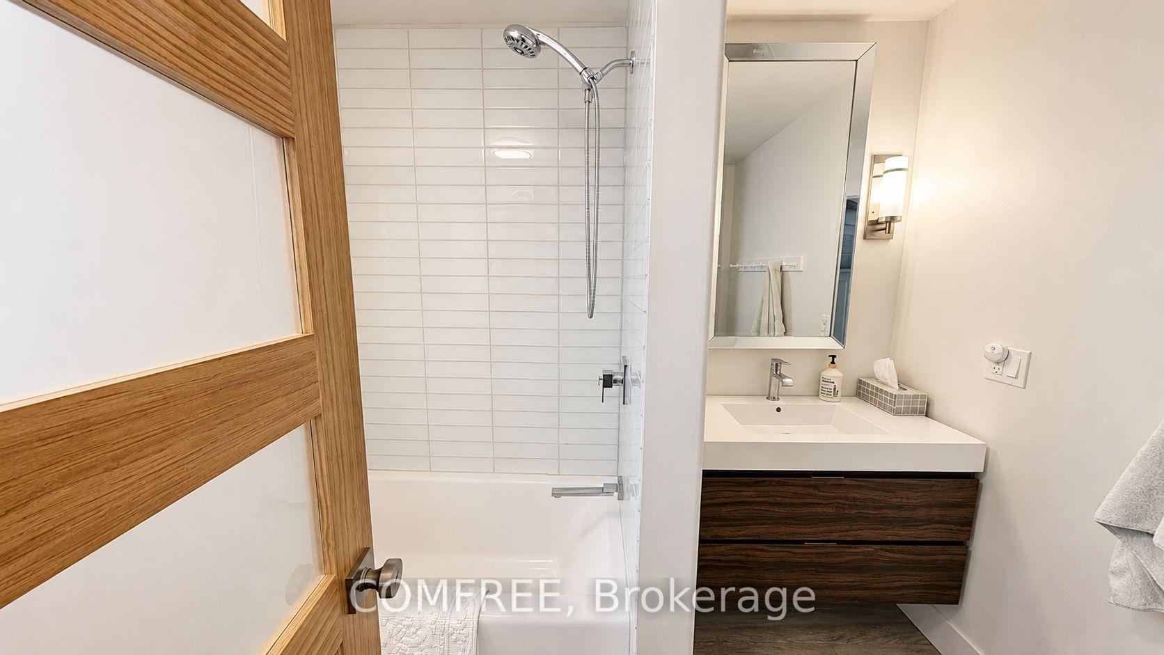 Photo 18 of 65 Bogart Street, St. Catharines, Port Weller — HOMEH