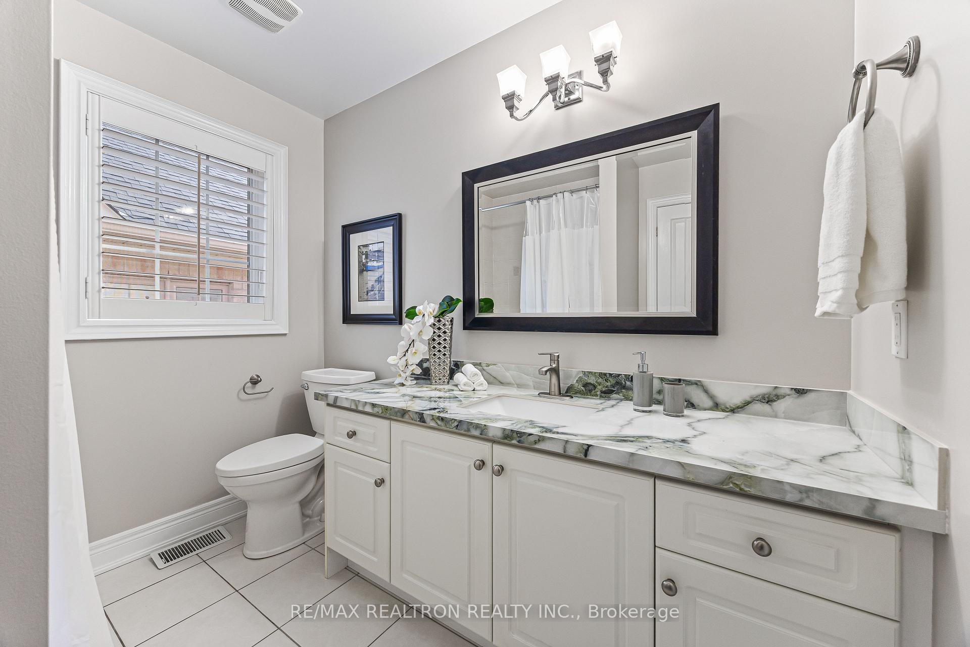 Photo 19 of 125 Lady Karen Crescent, Vaughan, Patterson — HOMEH