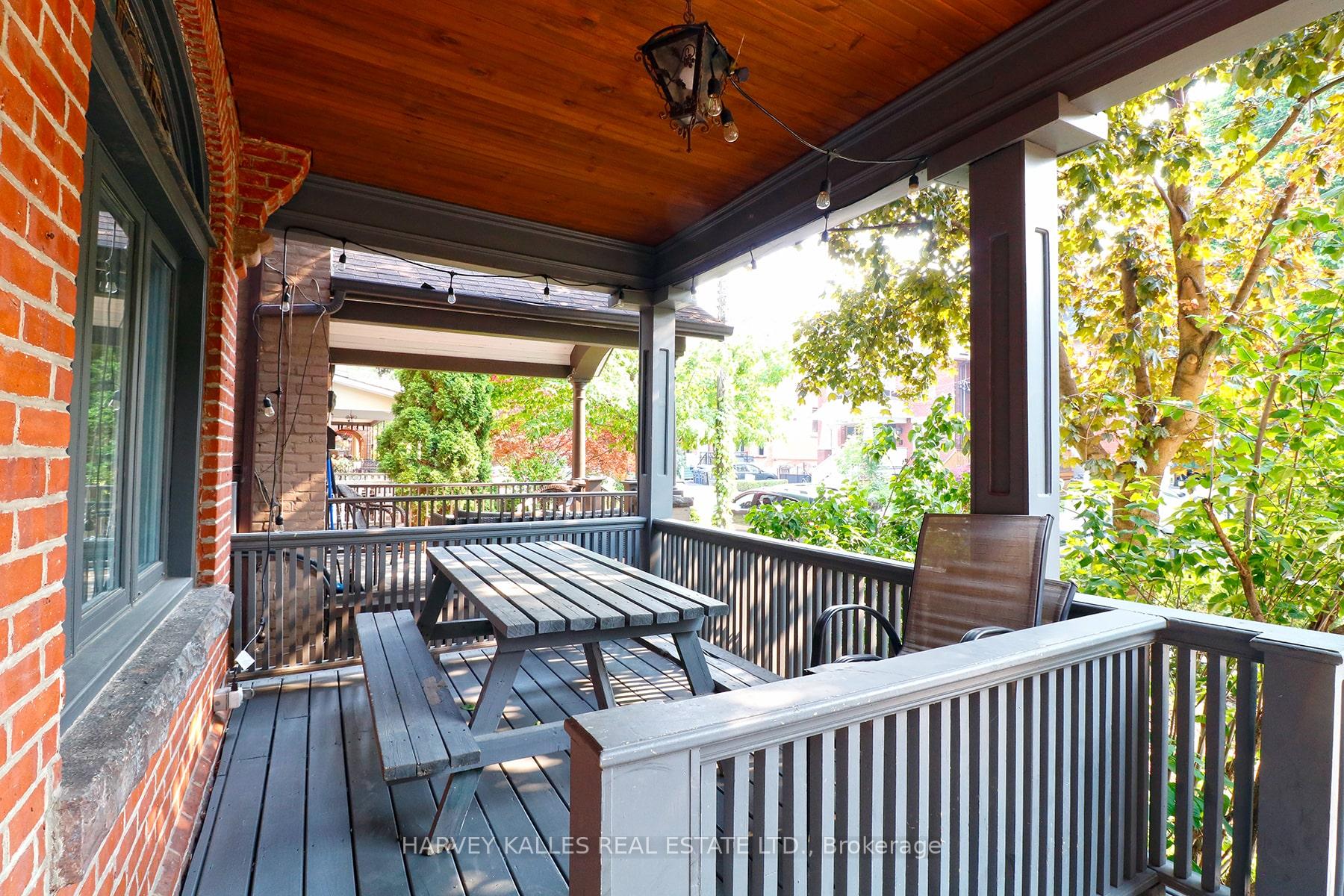 Photo 3 of Unit 1A, 107 Concord Avenue, Toronto, Palmerston-Little Italy — HOMEH
