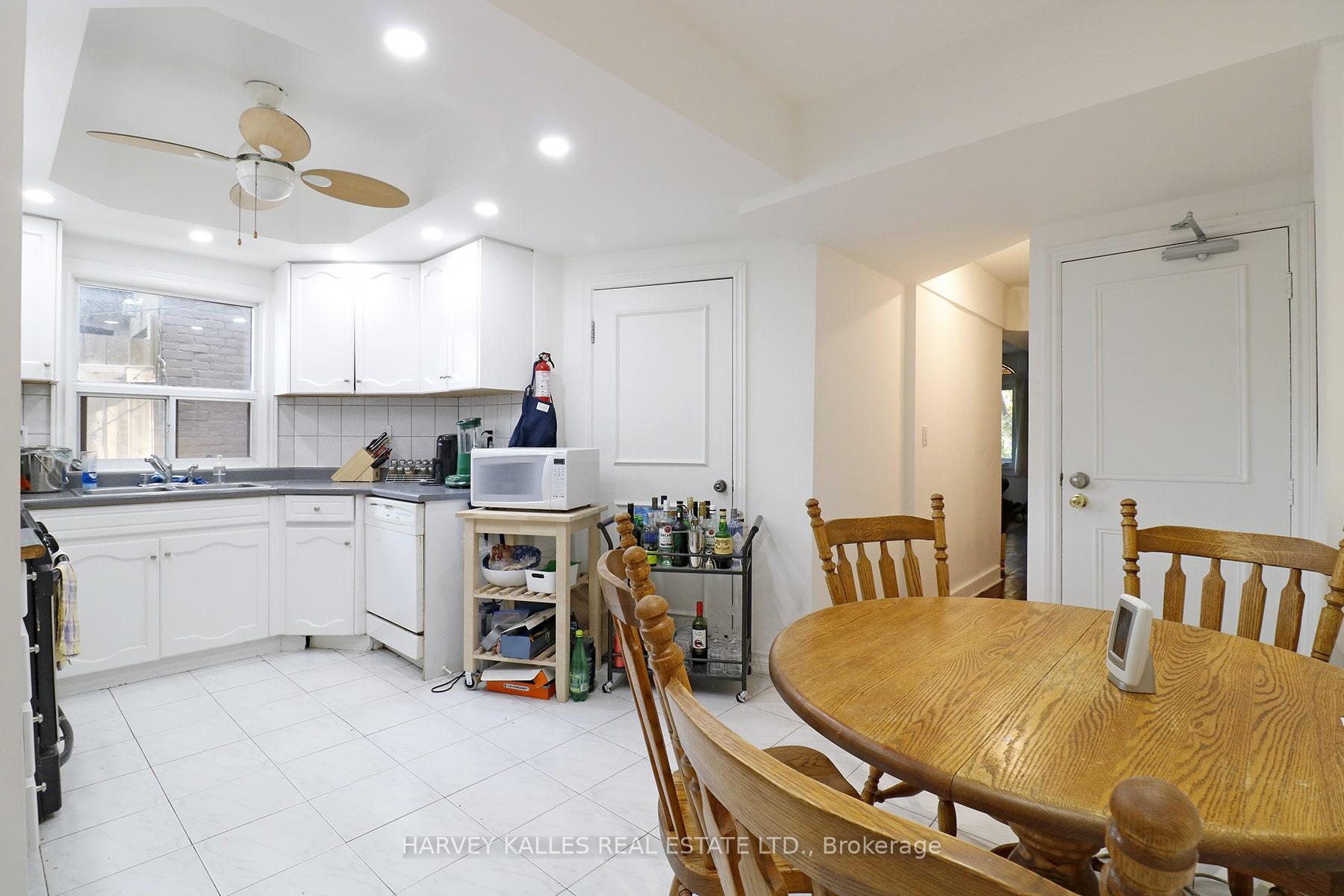 Photo 7 of Unit 1A, 107 Concord Avenue, Toronto, Palmerston-Little Italy — HOMEH