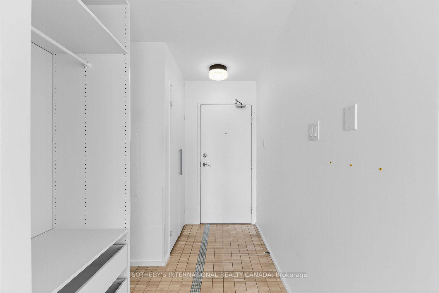 Photo 3 of Unit 708, 95 Prince Arthur Avenue, Toronto, The Annex — HOMEH