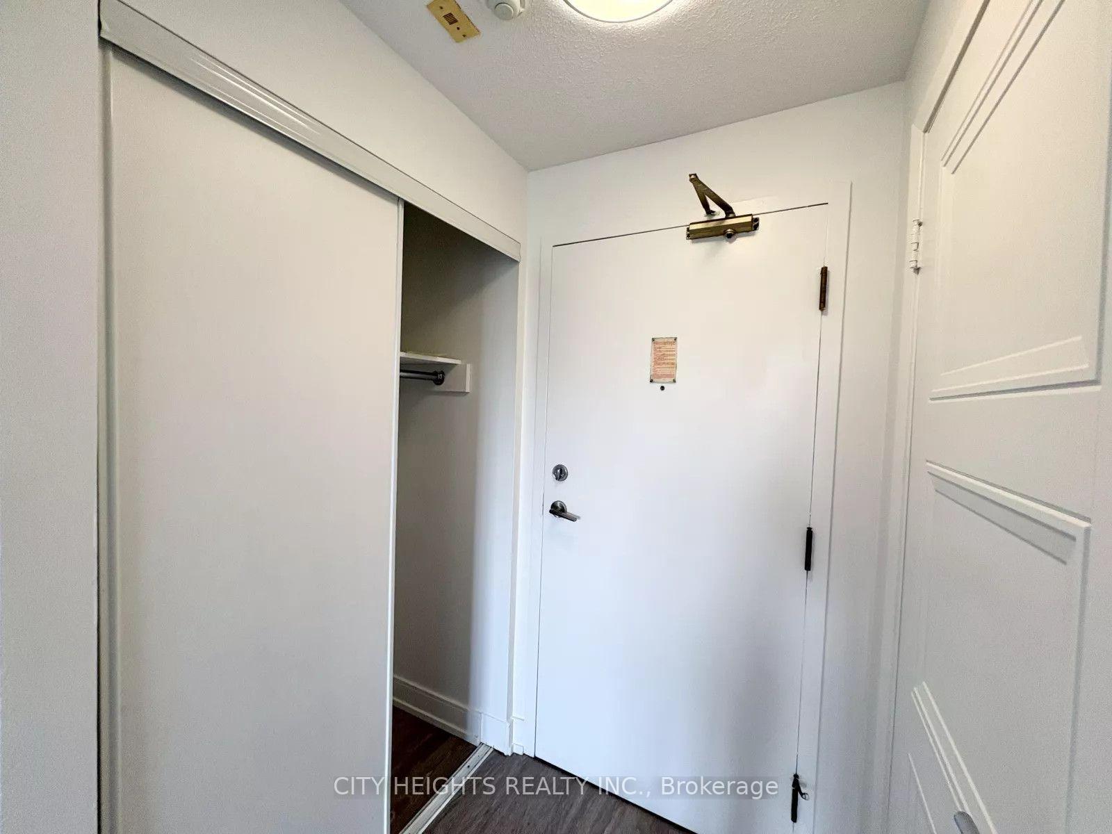 Photo 10 of Unit 409, 286 Chandler Drive, Kitchener, Laurentian Hills — HOMEH