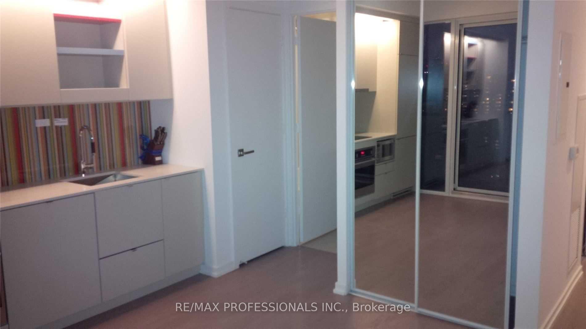 Photo 2 of Unit 2002, 101 Peter Street, Toronto, Waterfront Communities — HOMEH