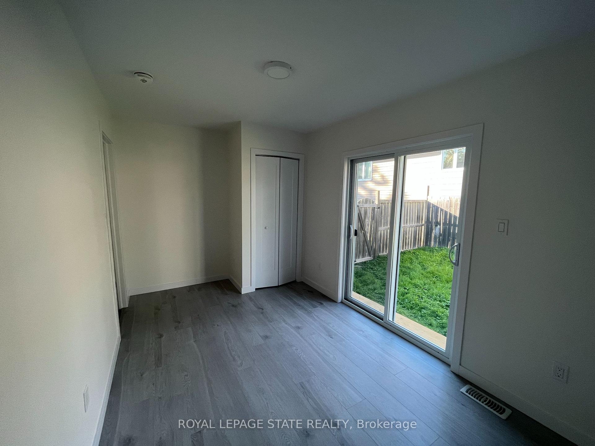Photo 11 of 6316 Montrose Road, Niagara Falls, West Wood — HOMEH