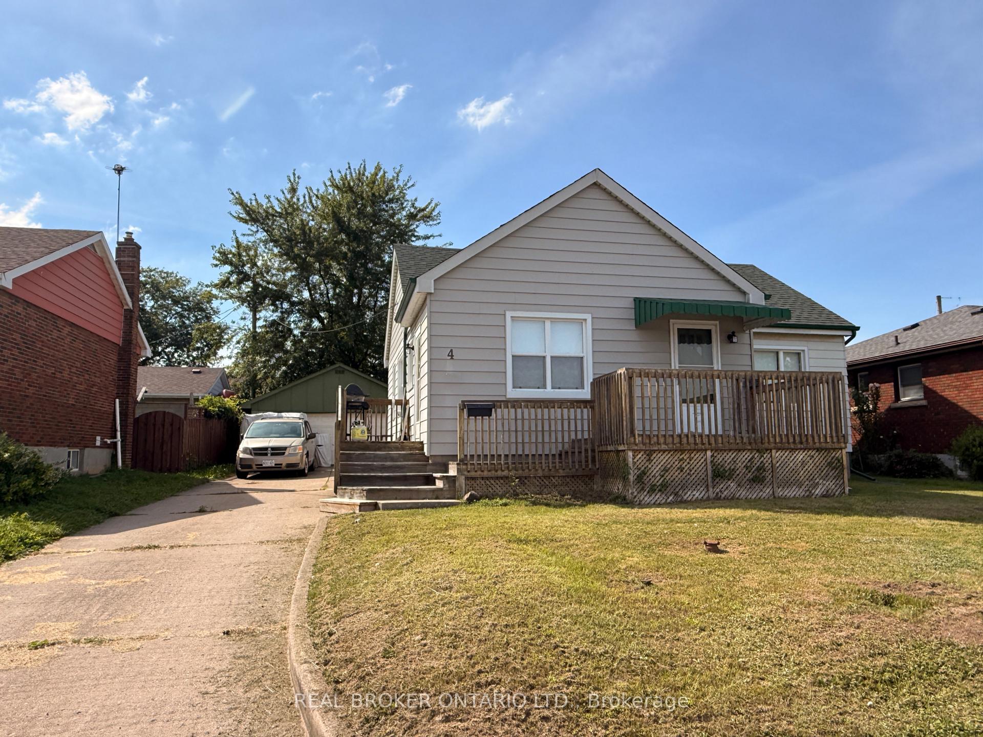 Photo 2 of 4 Conlon Crescent, Thorold, Thorold Downtown — HOMEH