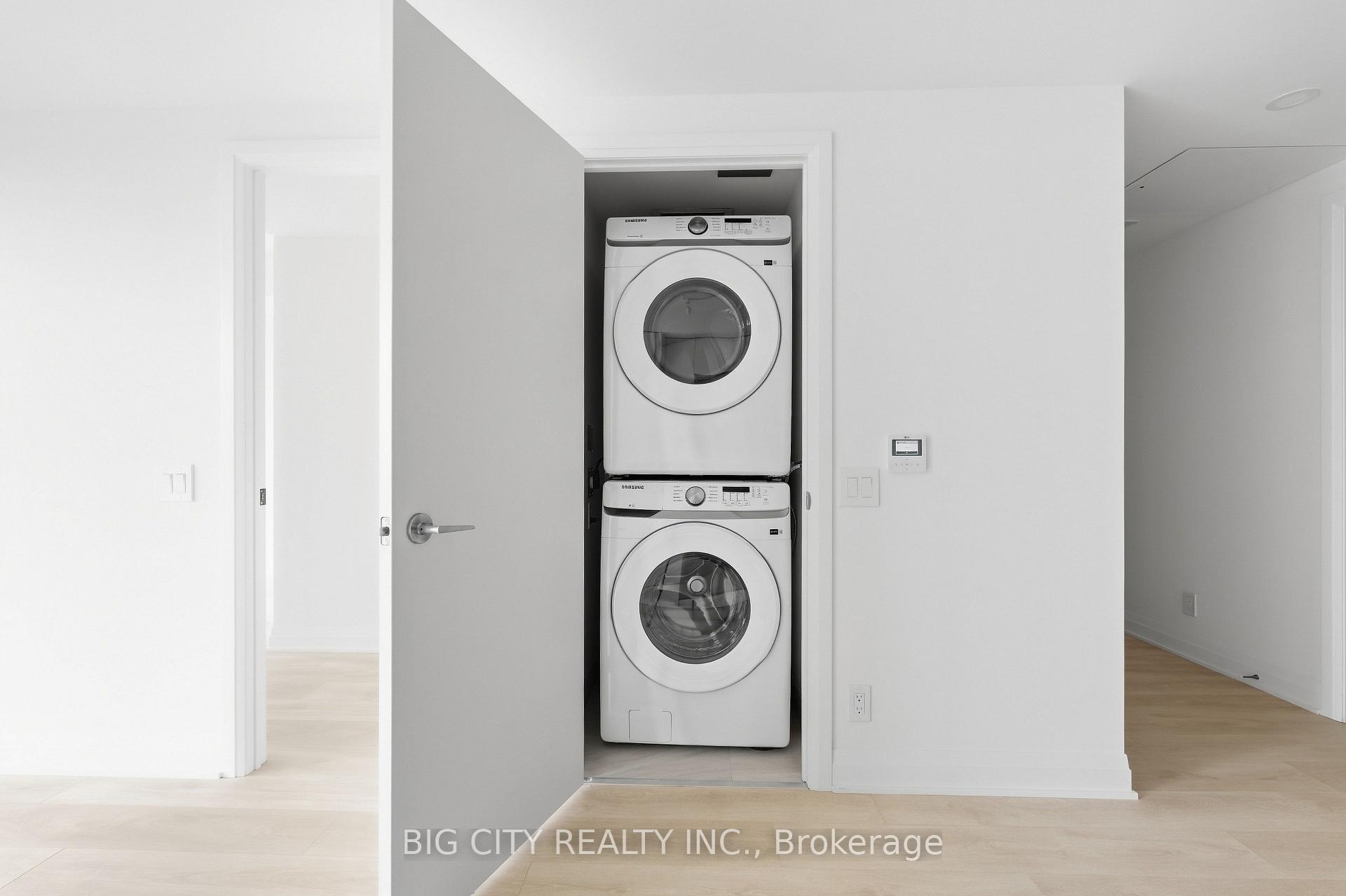 Photo 10 of Unit 701, 25 Frederick Todd Way, Toronto, Thorncliffe Park — HOMEH
