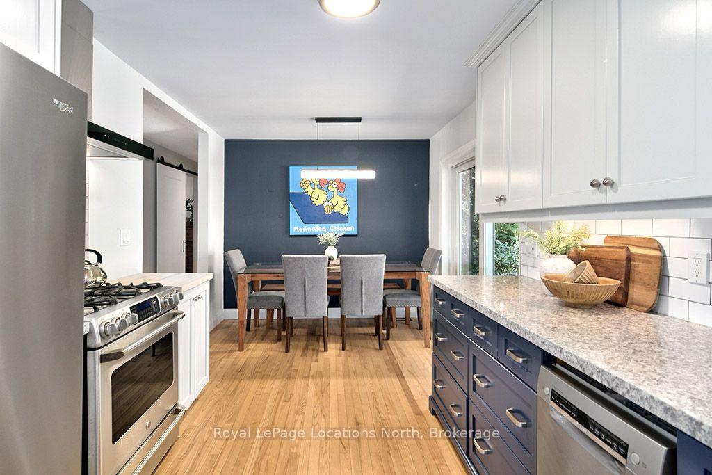 Photo 10 of 32 Napier Street E, Blue Mountains — HOMEH