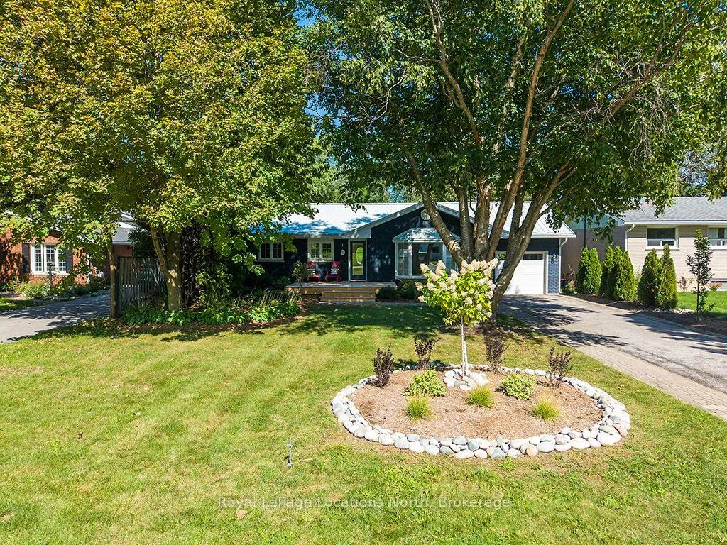 Photo 2 of 32 Napier Street E, Blue Mountains — HOMEH