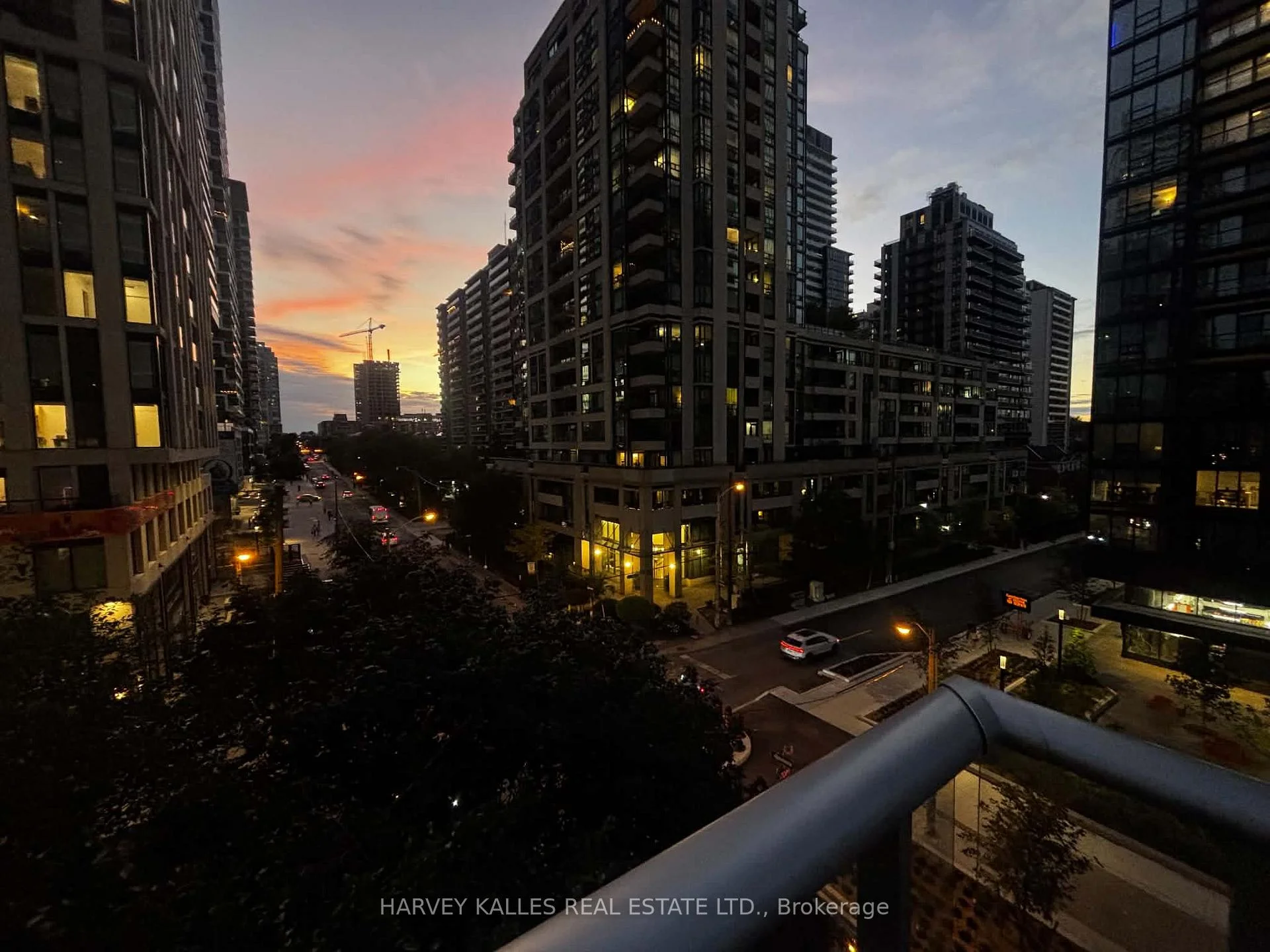 Photo 15 of Unit 514, 99 Broadway Avenue, Toronto, Mount Pleasant West — HOMEH