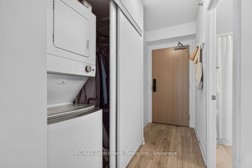 Photo 34 of Unit B717, 3200 Dakota Common, Burlington, Alton — HOMEH