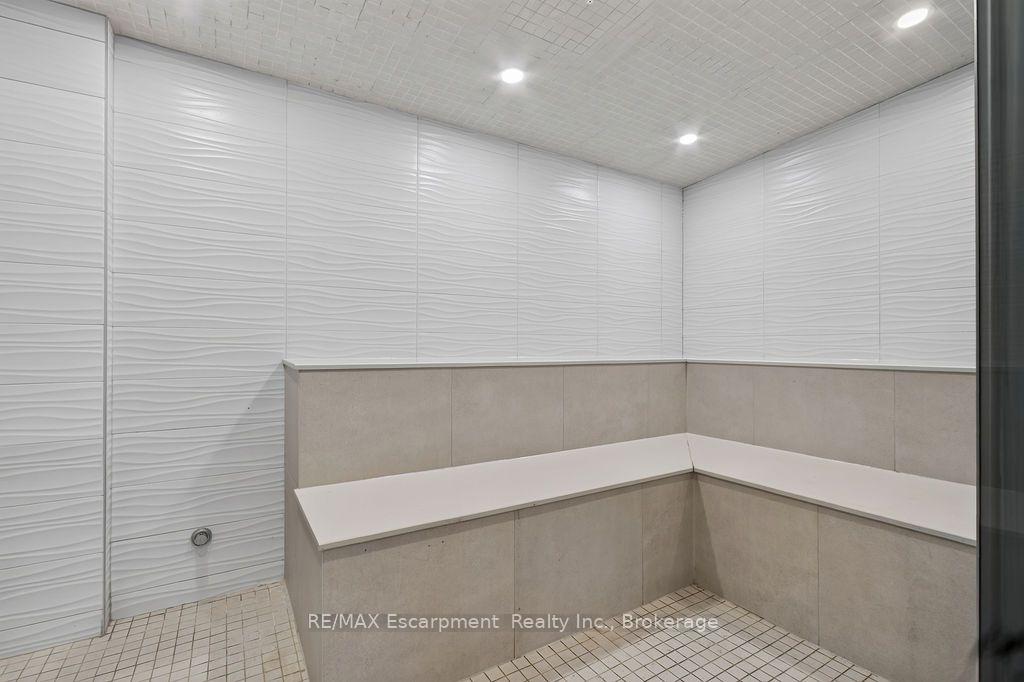 Photo 38 of Unit B717, 3200 Dakota Common, Burlington, Alton — HOMEH