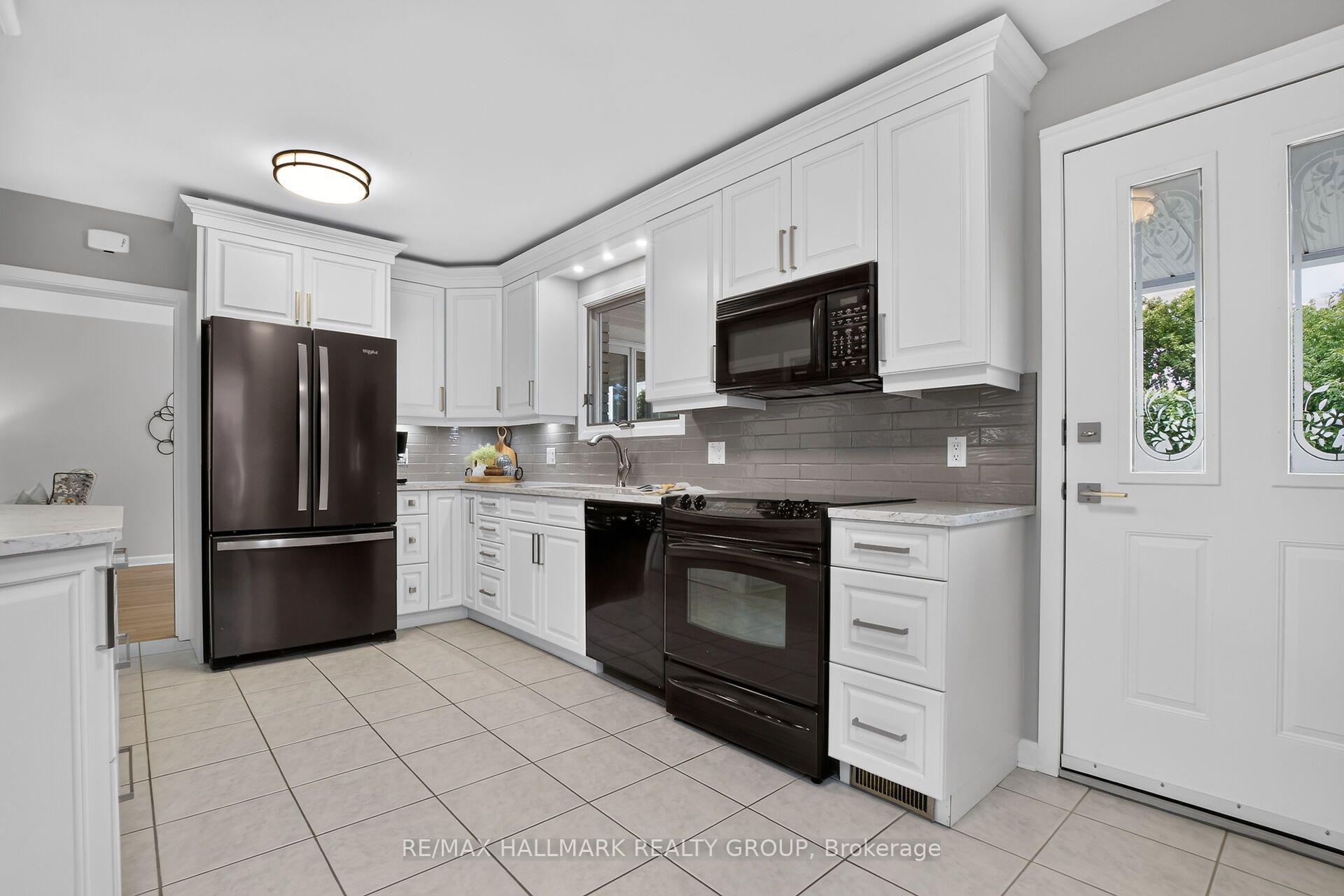 Photo 27 of 2544 Severn Avenue, Ottawa, Queensway Terrace North — HOMEH