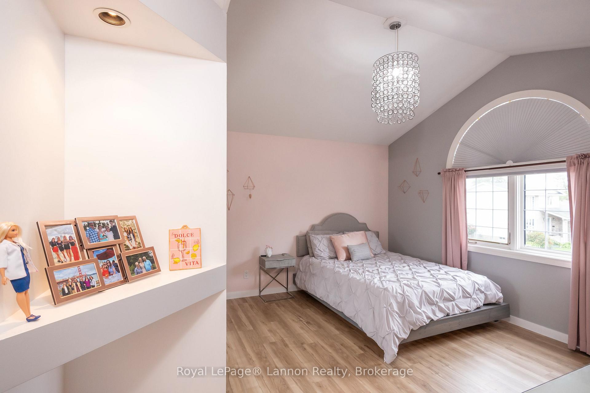 Photo 18 of 120 Light Court, Thunder Bay, River Terrace — HOMEH