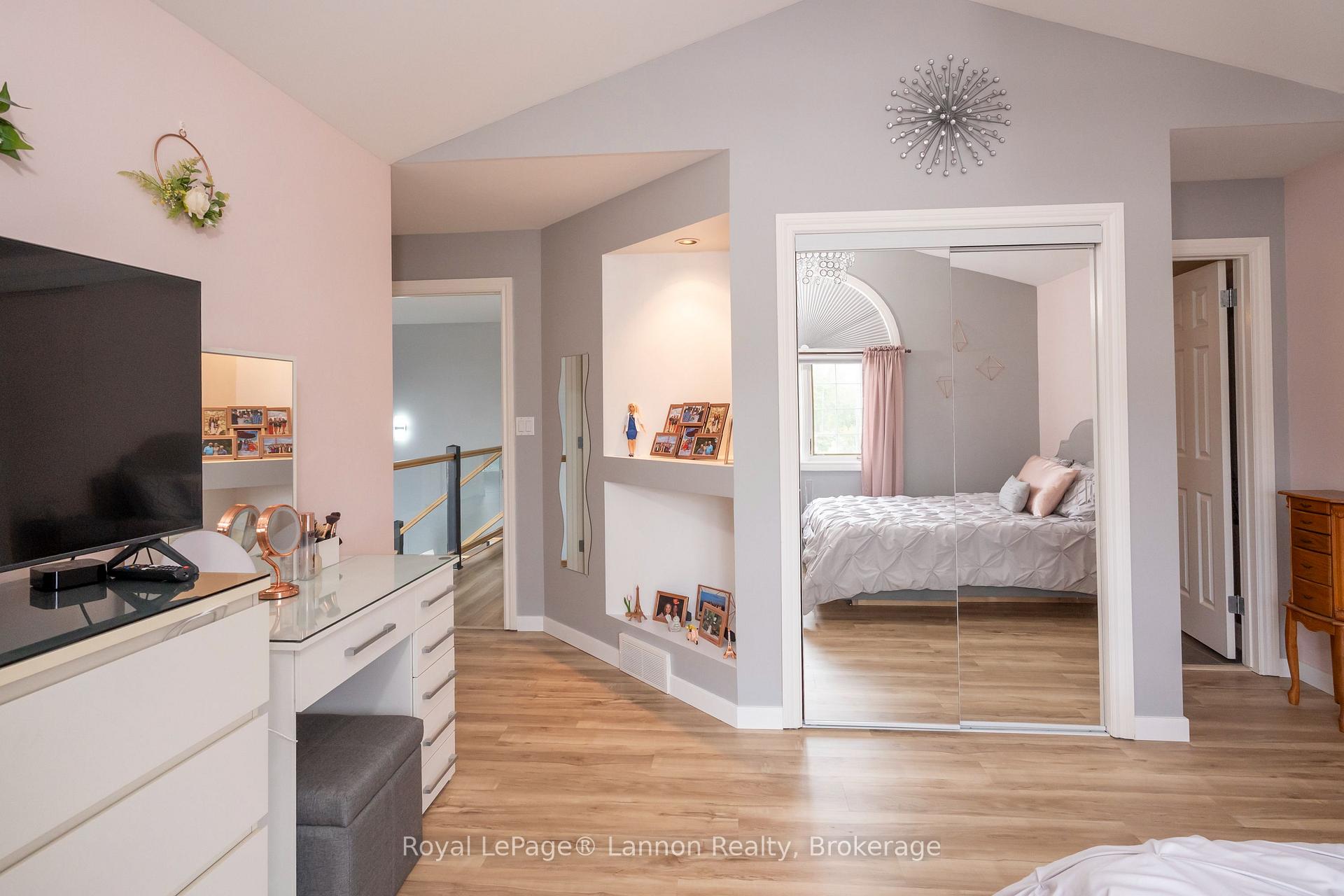 Photo 20 of 120 Light Court, Thunder Bay, River Terrace — HOMEH