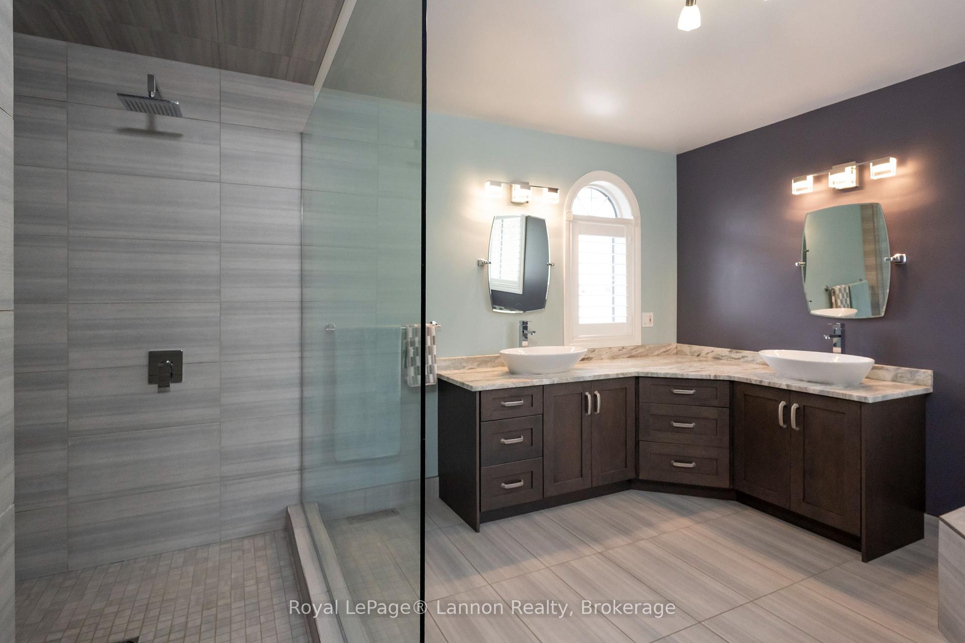 Photo 36 of 120 Light Court, Thunder Bay, River Terrace — HOMEH