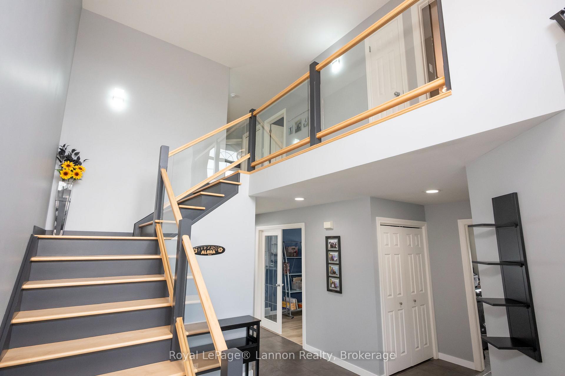 Photo 21 of 120 Light Court, Thunder Bay, River Terrace — HOMEH