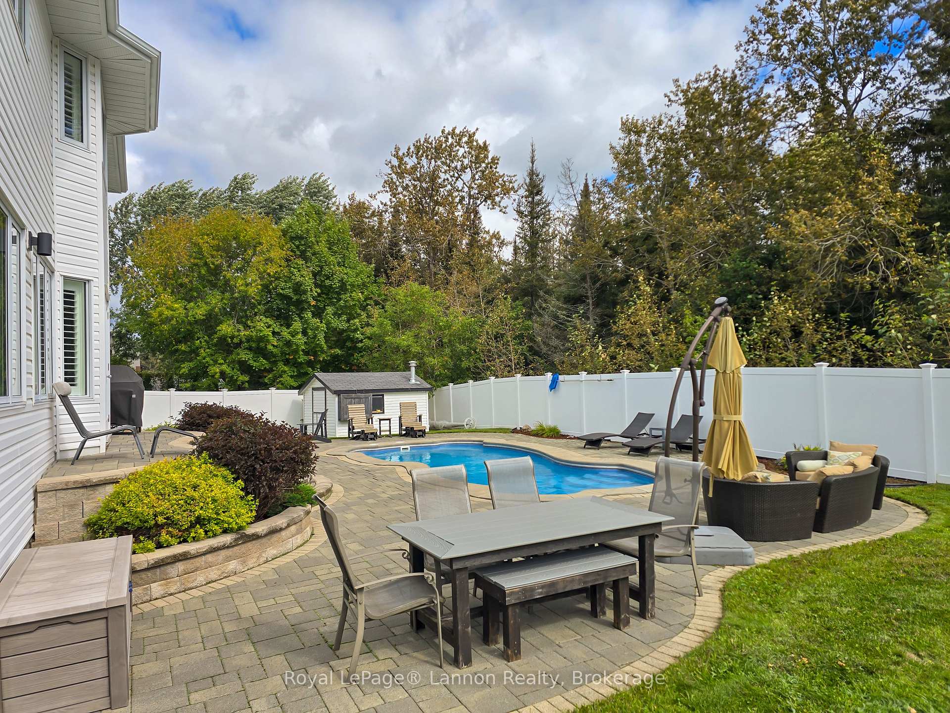 Photo 54 of 120 Light Court, Thunder Bay, River Terrace — HOMEH