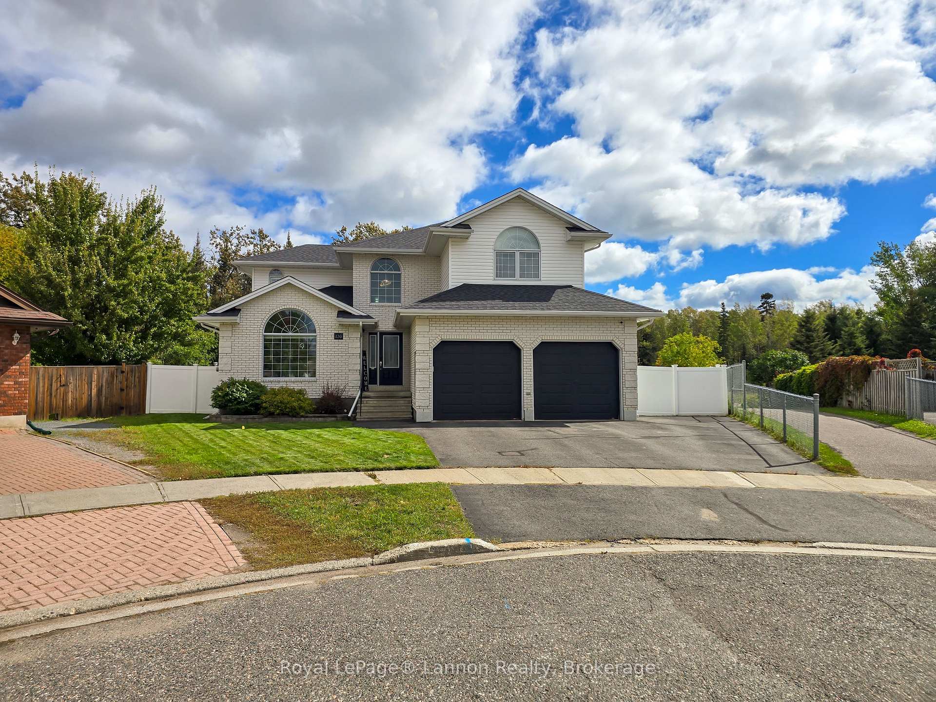 Photo 68 of 120 Light Court, Thunder Bay, River Terrace — HOMEH