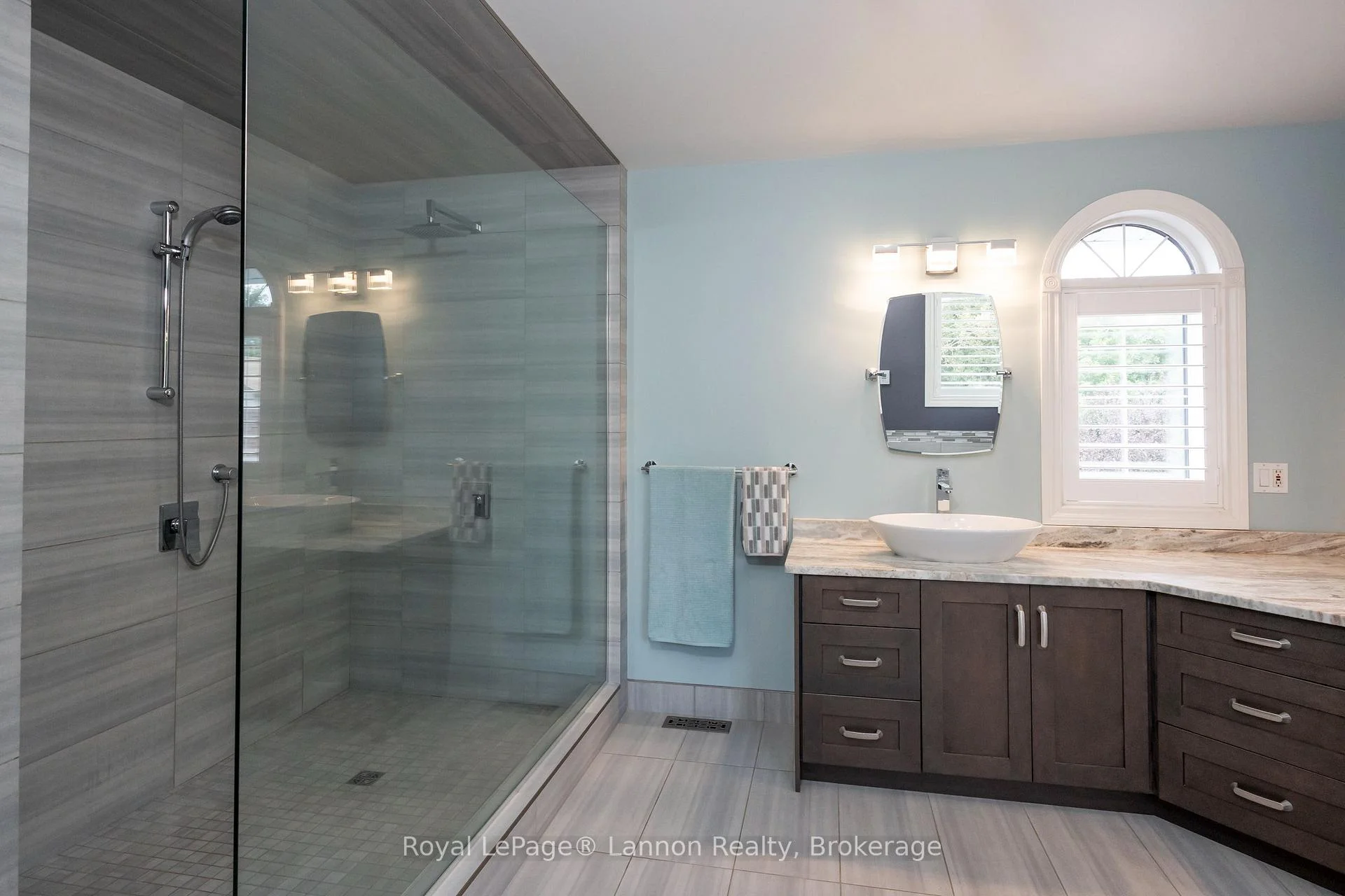 Photo 29 of 120 Light Court, Thunder Bay, River Terrace — HOMEH