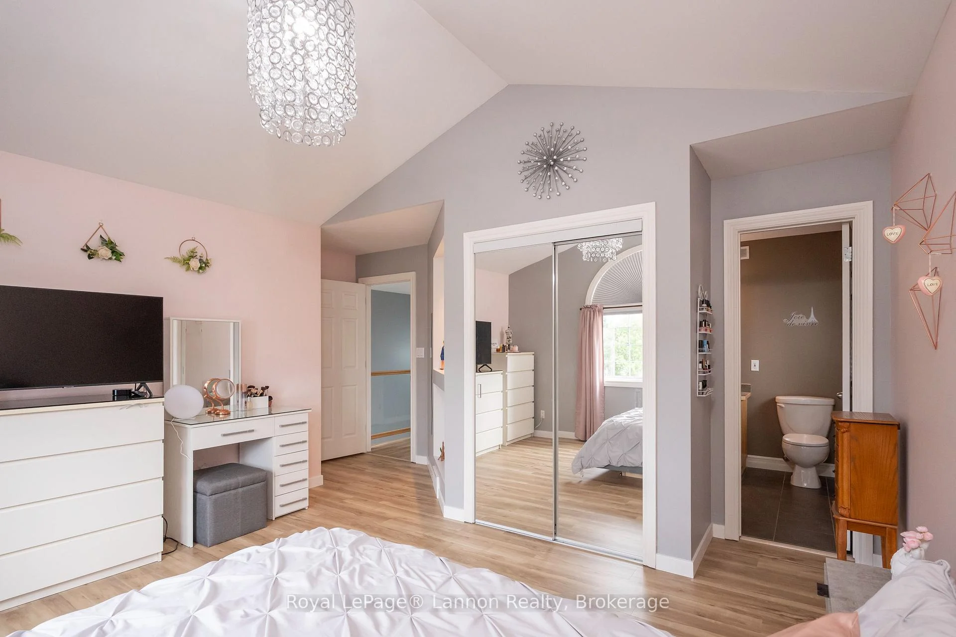 Photo 32 of 120 Light Court, Thunder Bay, River Terrace — HOMEH
