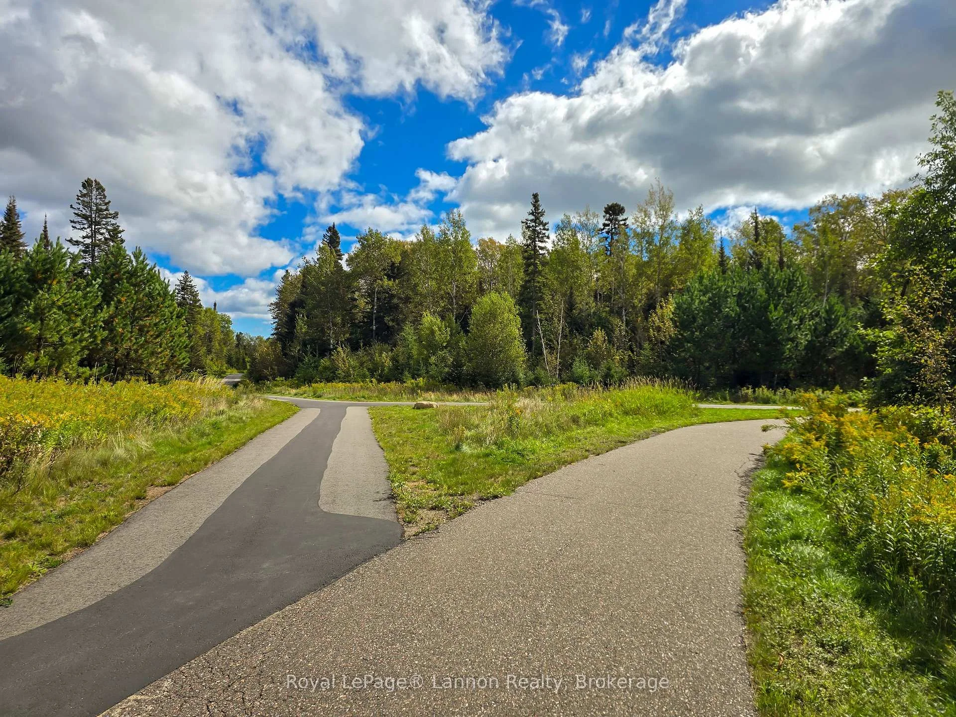 Photo 65 of 120 Light Court, Thunder Bay, River Terrace — HOMEH