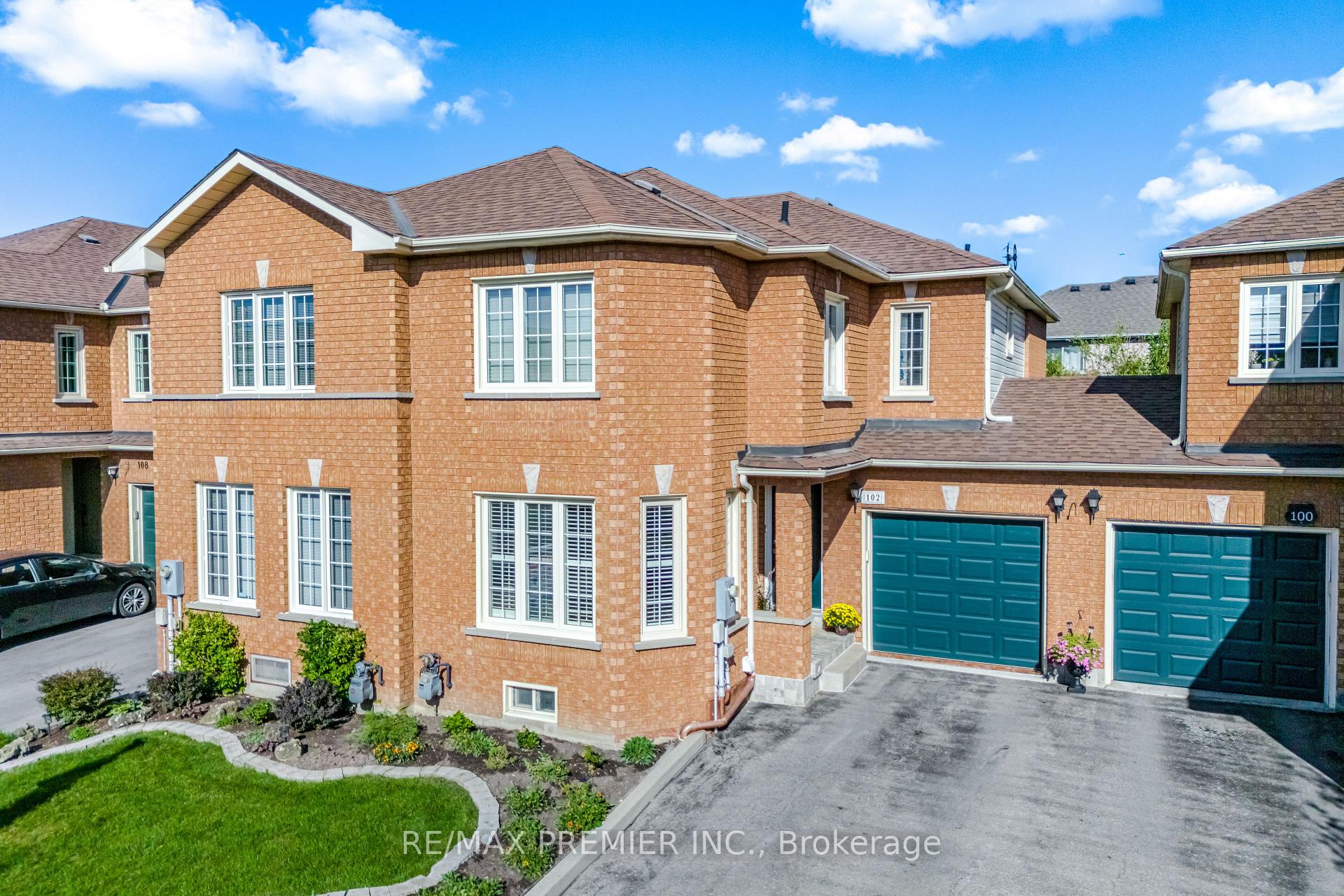 Photo 1 of Unit 66, 102 Pinedale Gate, Vaughan, East Woodbridge — HOMEH