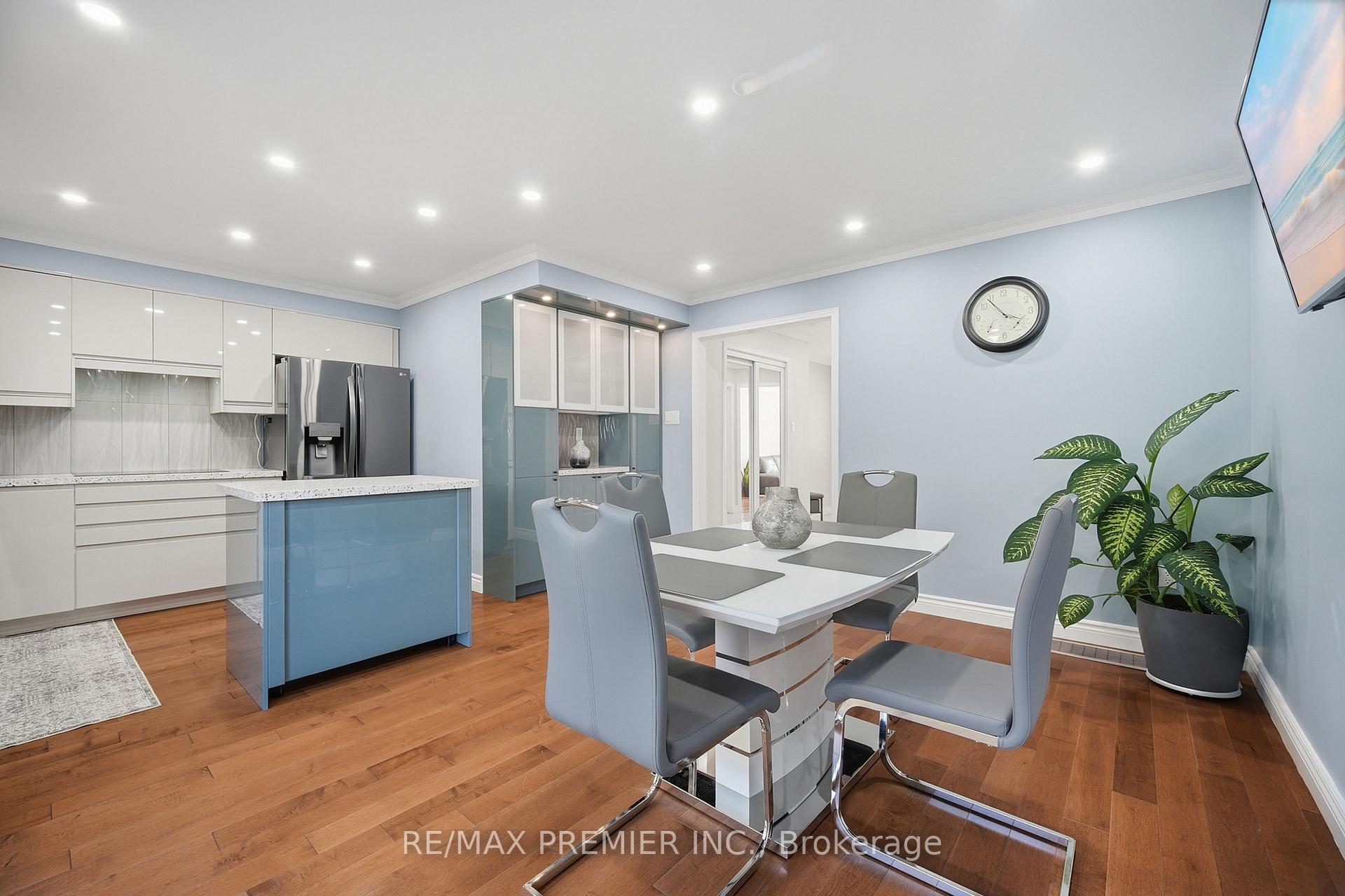 Photo 9 of Unit 66, 102 Pinedale Gate, Vaughan, East Woodbridge — HOMEH