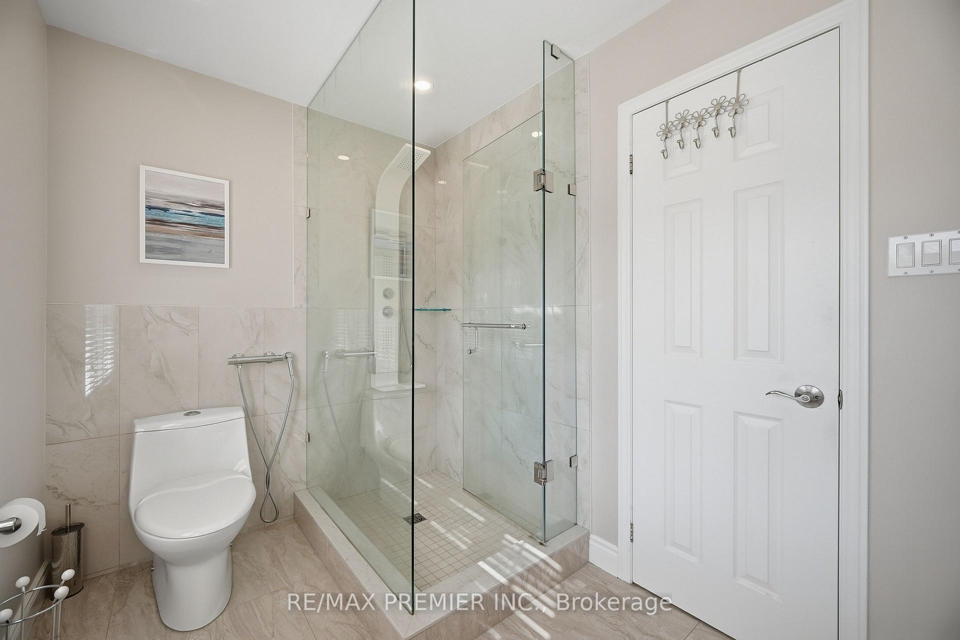 Photo 15 of Unit 66, 102 Pinedale Gate, Vaughan, East Woodbridge — HOMEH