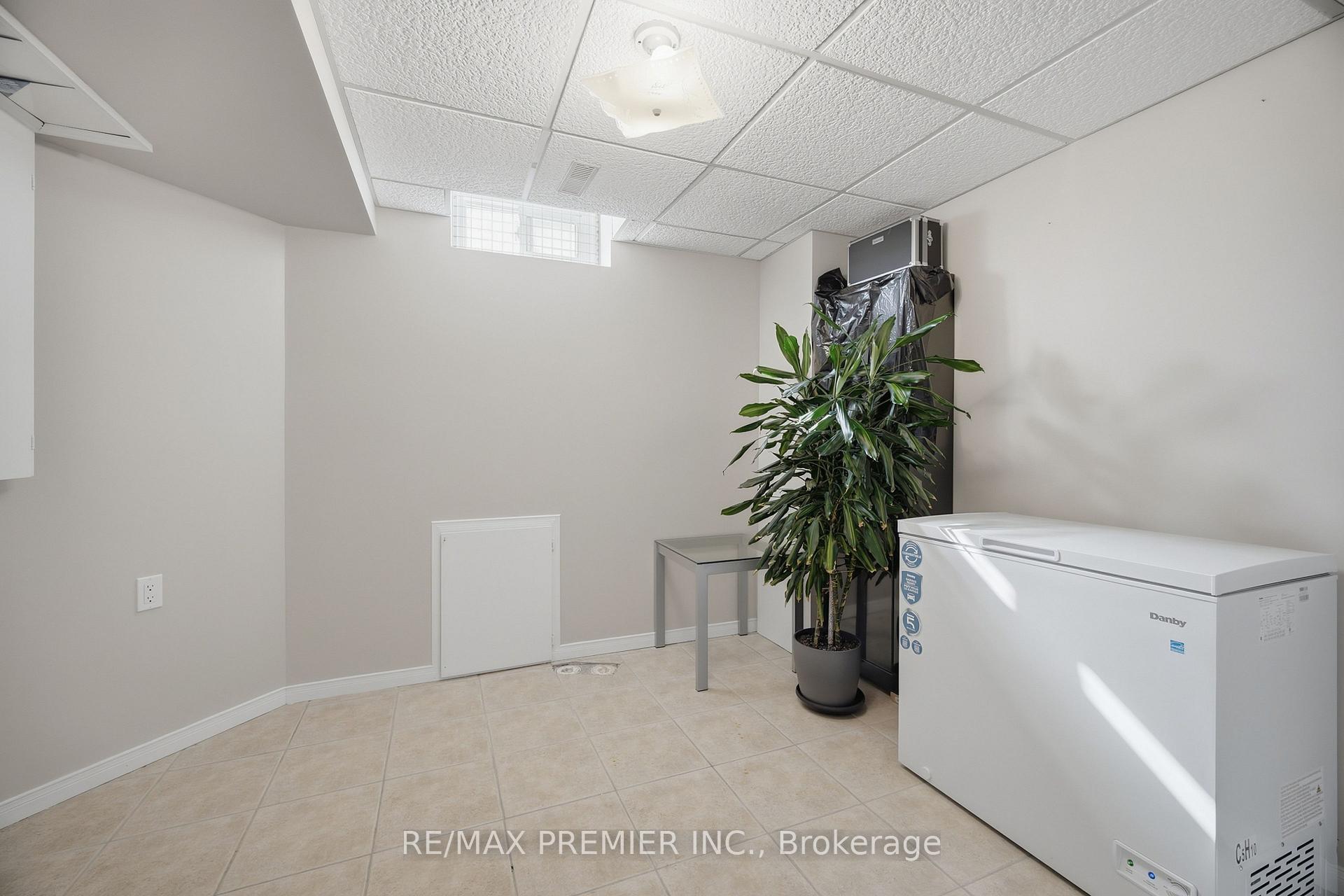 Photo 24 of Unit 66, 102 Pinedale Gate, Vaughan, East Woodbridge — HOMEH