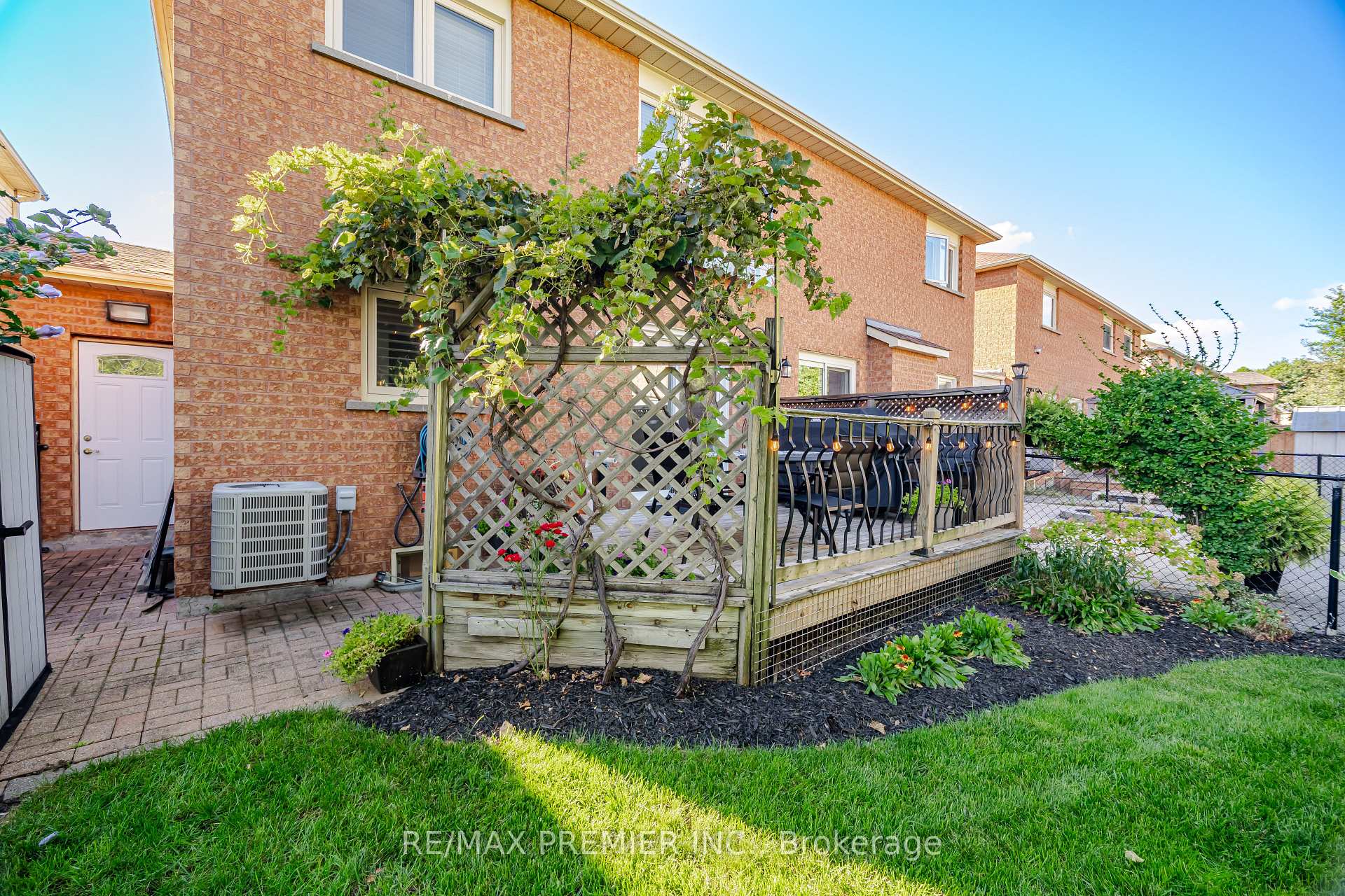 Photo 26 of Unit 66, 102 Pinedale Gate, Vaughan, East Woodbridge — HOMEH