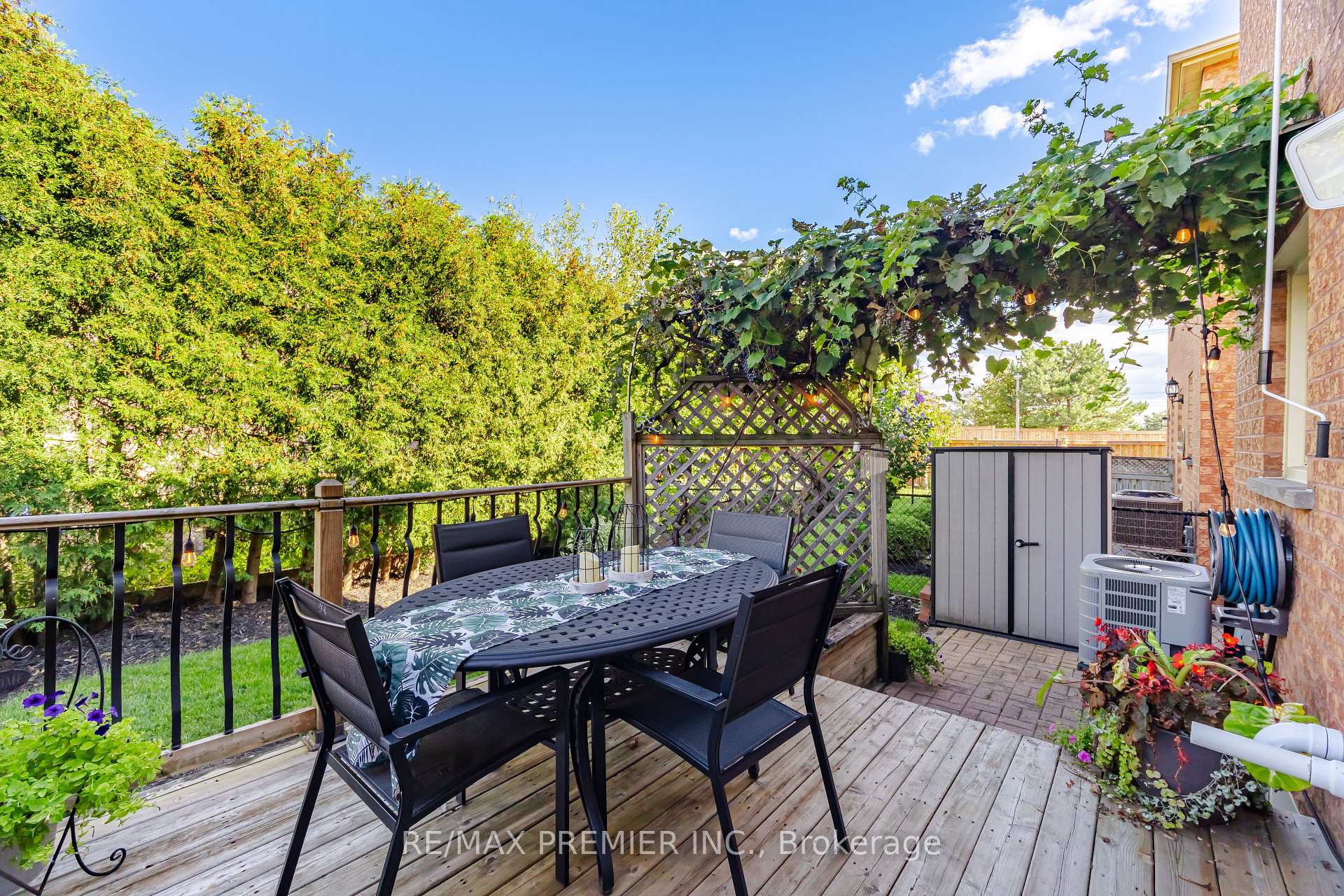Photo 27 of Unit 66, 102 Pinedale Gate, Vaughan, East Woodbridge — HOMEH