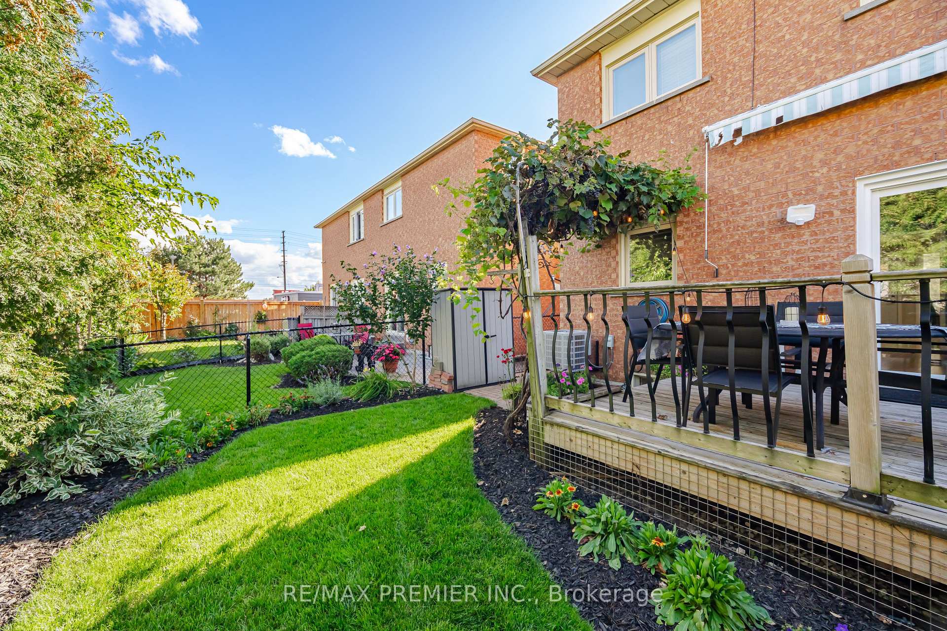 Photo 30 of Unit 66, 102 Pinedale Gate, Vaughan, East Woodbridge — HOMEH