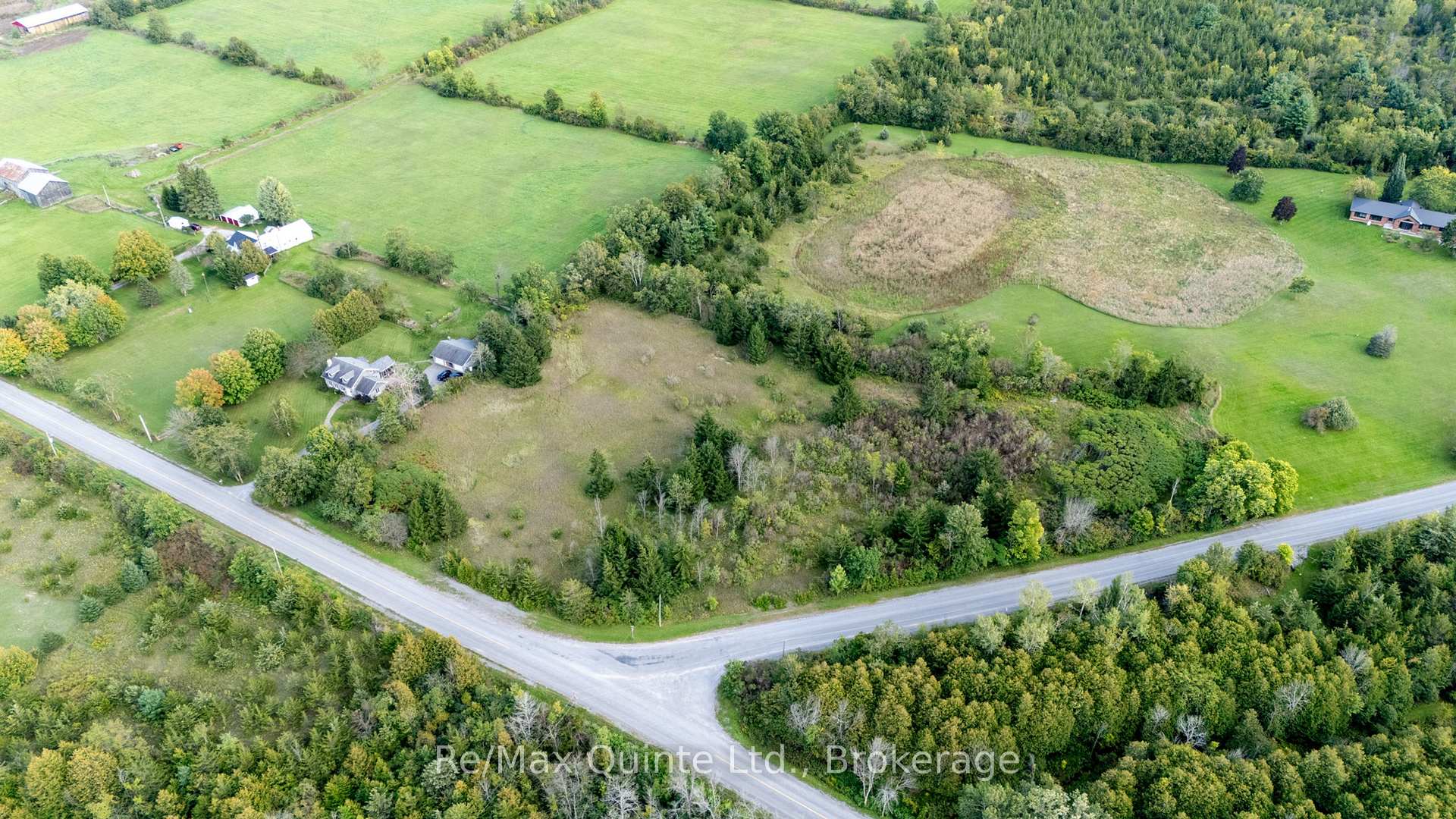 Photo 3 of Boundary Road, Belleville, Thurlow Ward — HOMEH