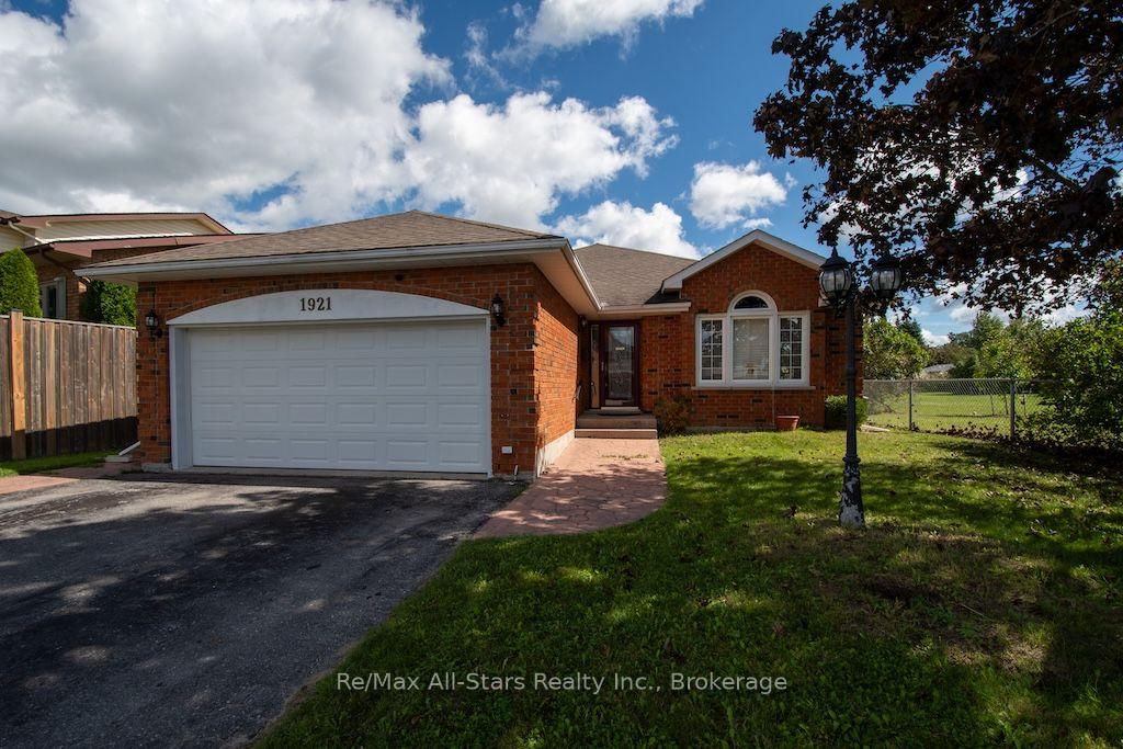 Photo 1 of 1921 Mapleridge Drive, Peterborough, Monaghan Ward 2 — HOMEH