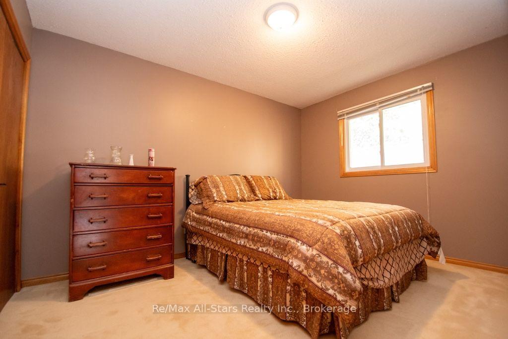 Photo 22 of 1921 Mapleridge Drive, Peterborough, Monaghan Ward 2 — HOMEH