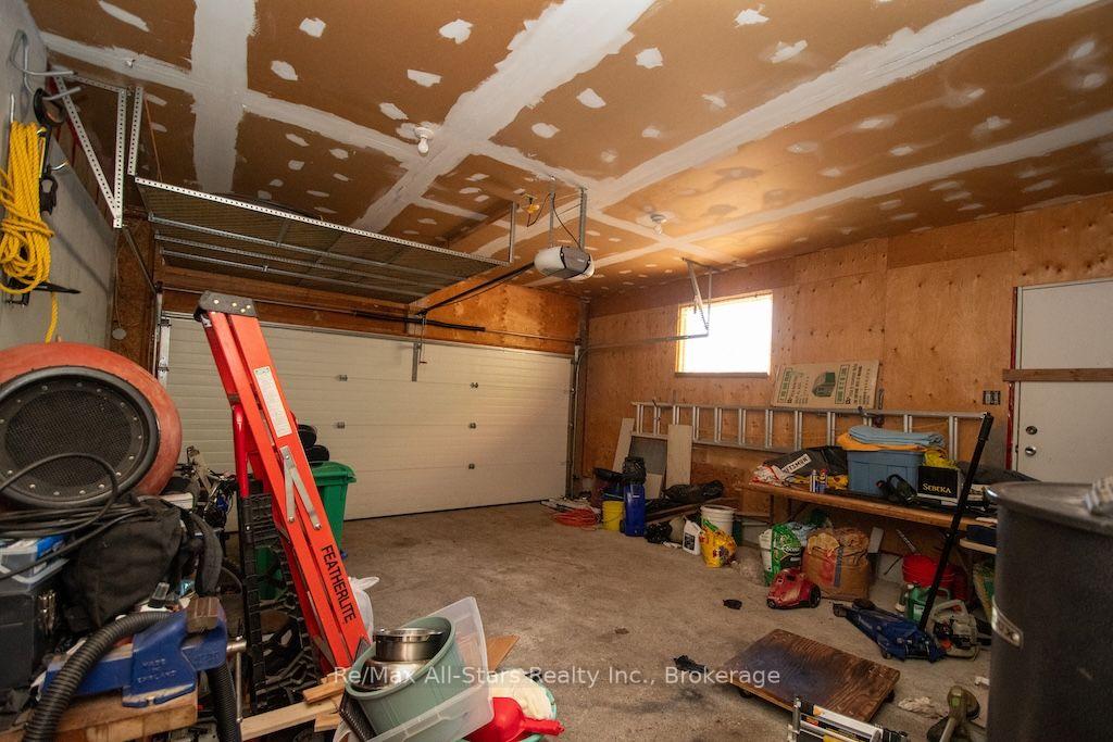 Photo 36 of 1921 Mapleridge Drive, Peterborough, Monaghan Ward 2 — HOMEH