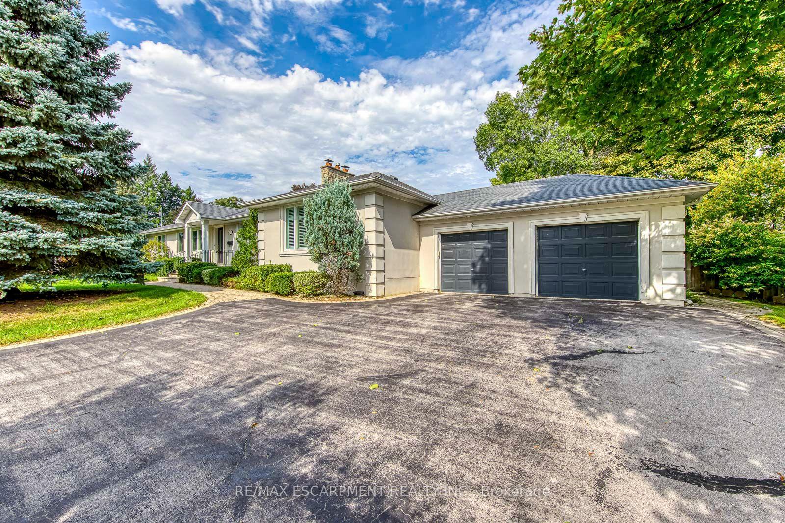 Photo 5 of 281 Pinehurst Drive, Oakville, Ford — HOMEH