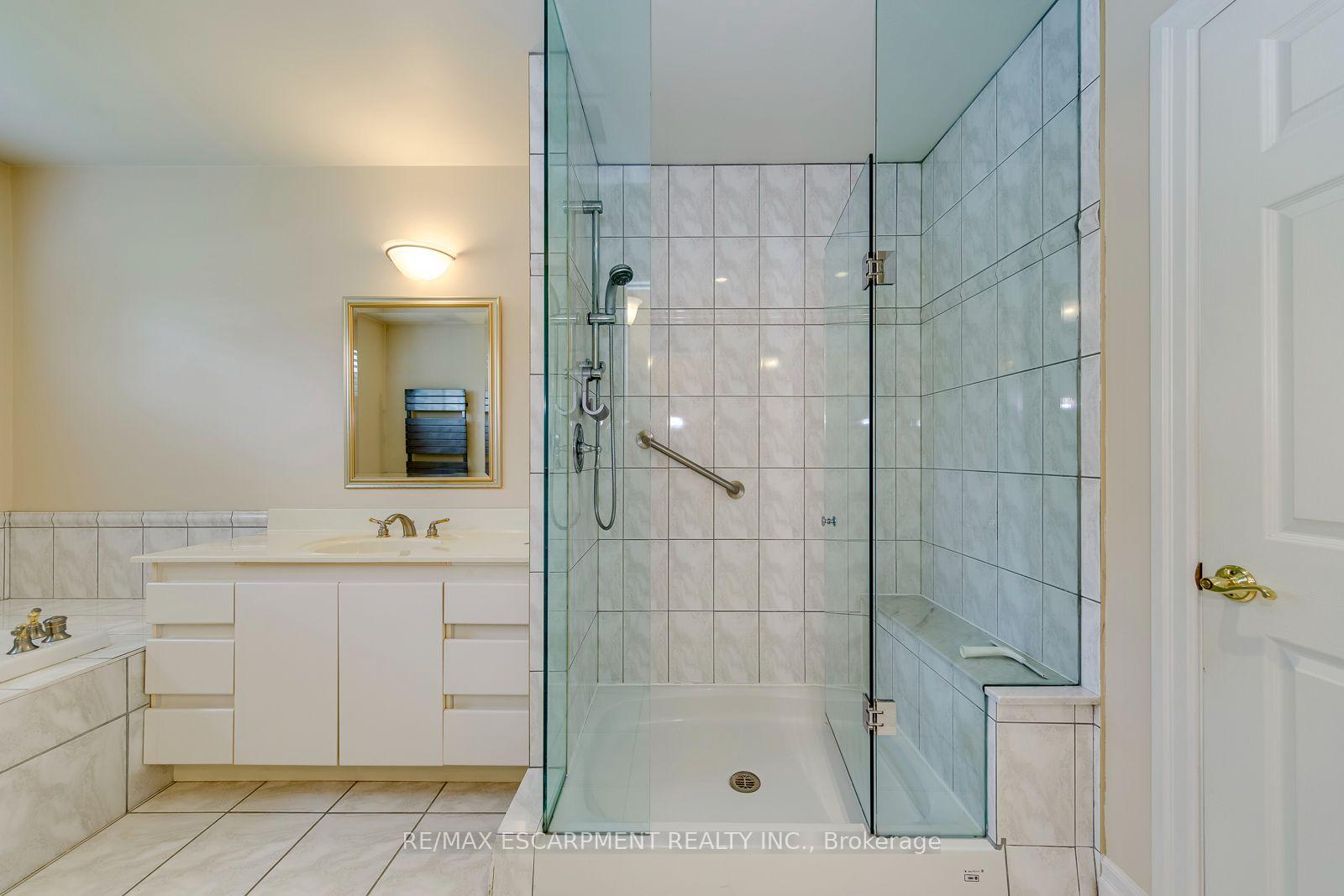 Photo 26 of 281 Pinehurst Drive, Oakville, Ford — HOMEH
