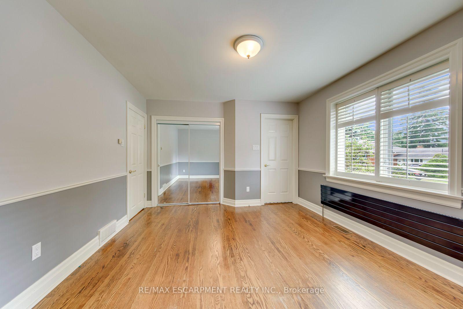 Photo 29 of 281 Pinehurst Drive, Oakville, Ford — HOMEH