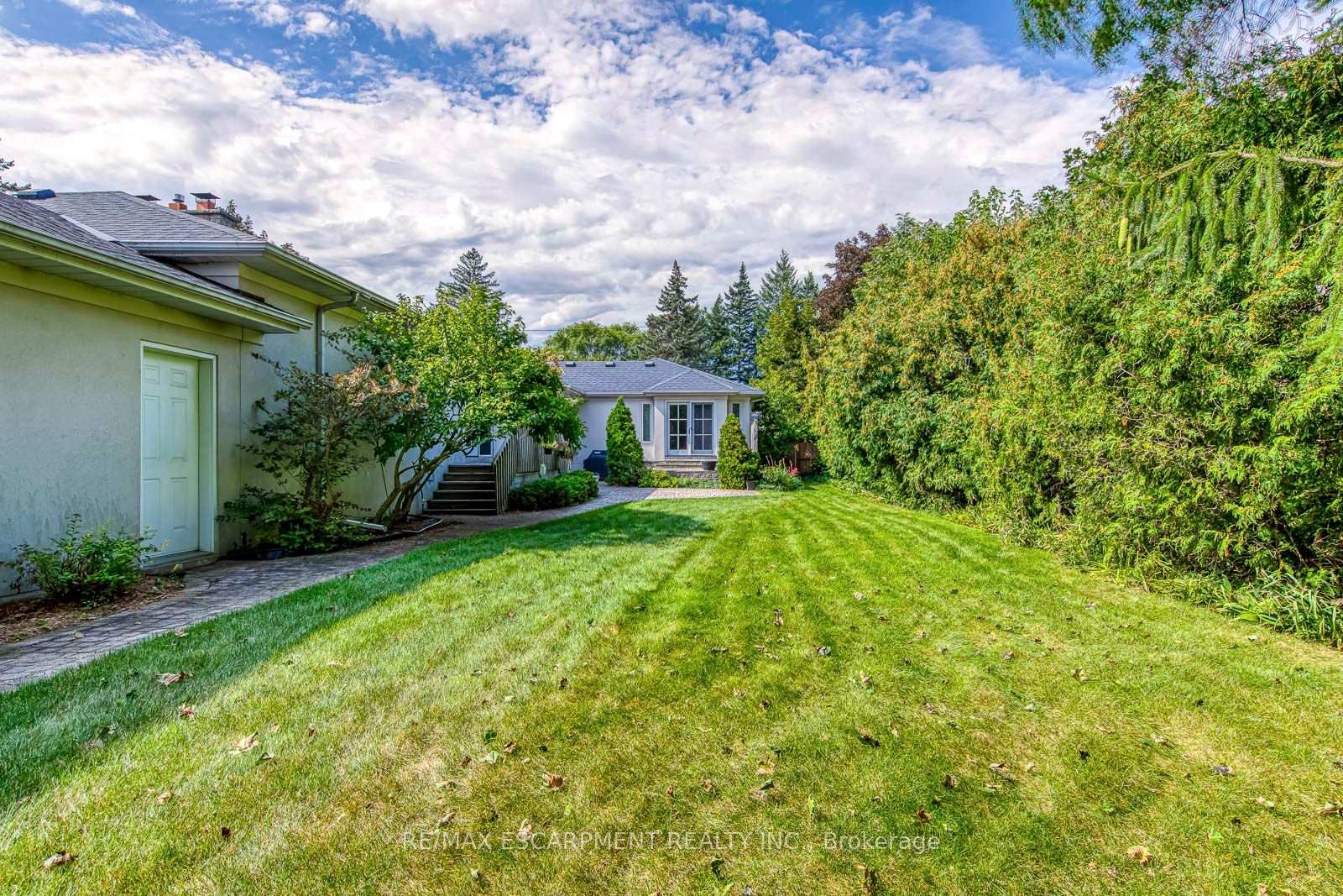 Photo 45 of 281 Pinehurst Drive, Oakville, Ford — HOMEH