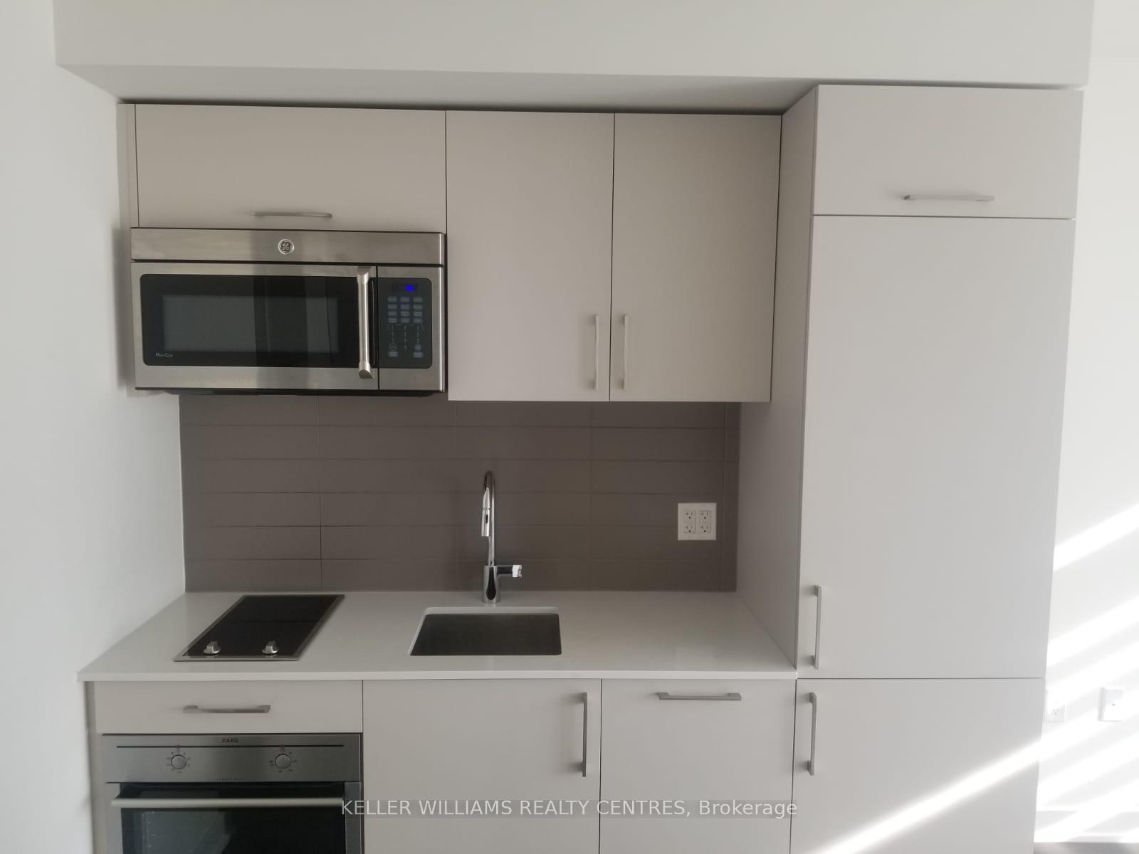 Photo 5 of Unit 712, 27 Bathurst Street, Toronto, Waterfront Communities — HOMEH