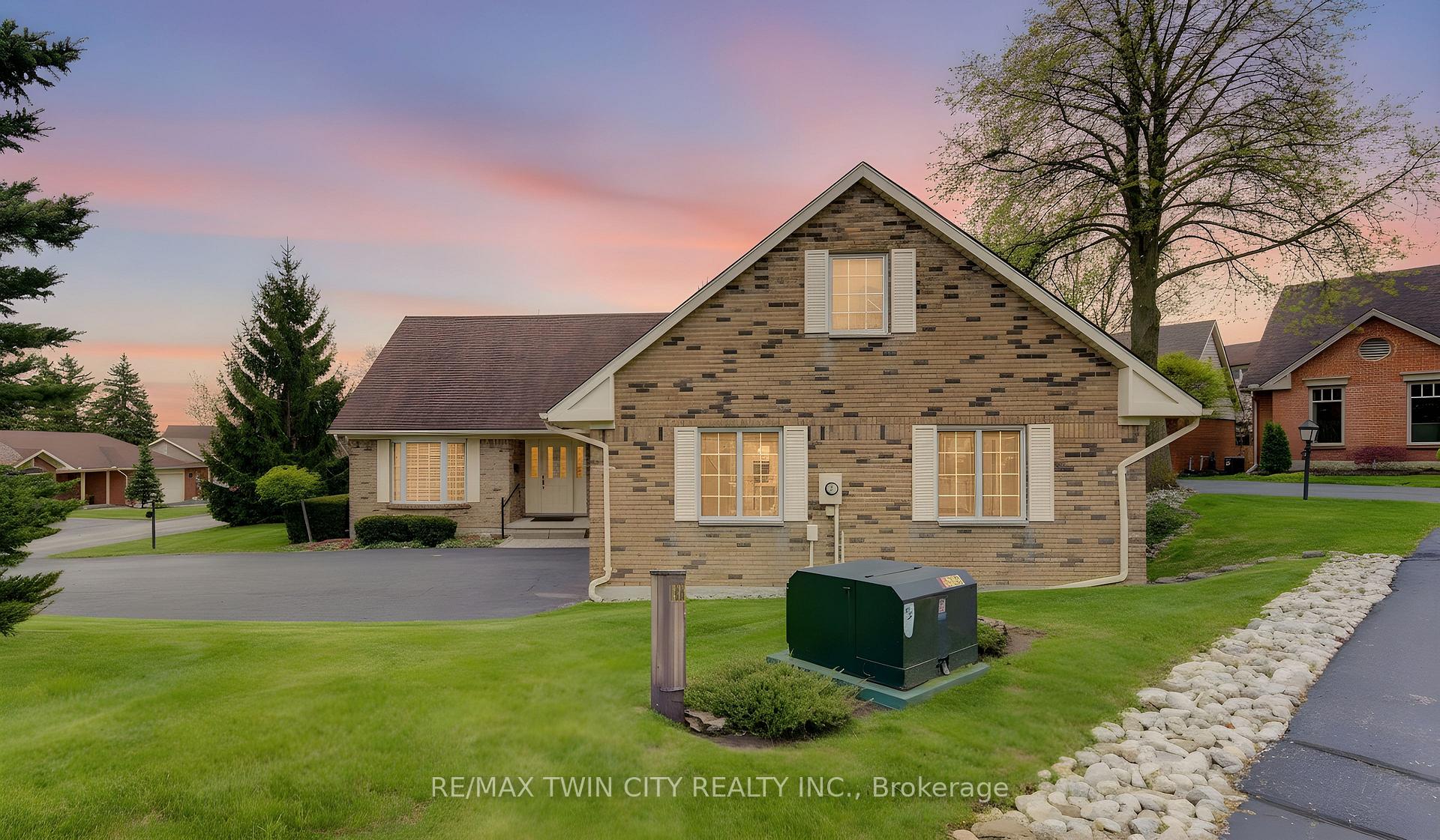 Photo of 298 Roxton Drive