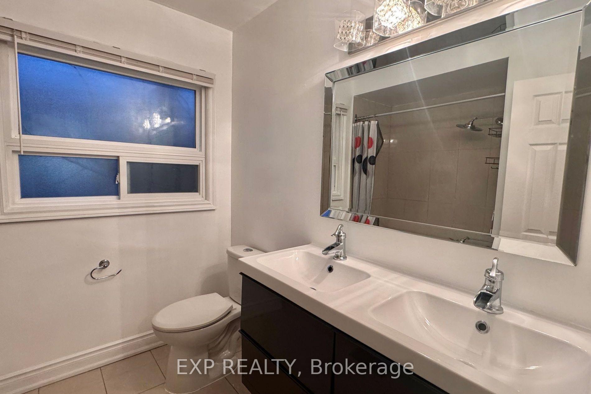Photo 13 of 69 Hollyhedge Drive, Scarborough, Bendale — HOMEH